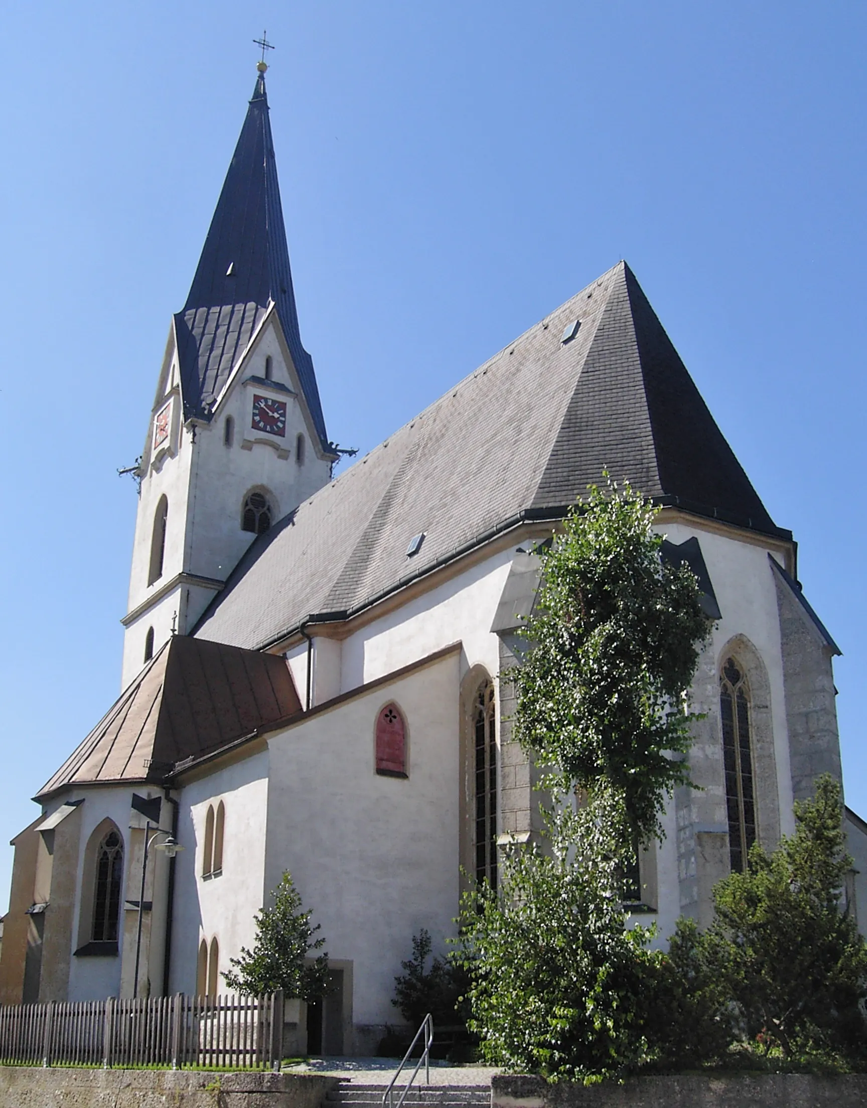 Photo showing: Aschach an der Steyr Hauptstraße Pfarrkirche, Ansicht von Osten