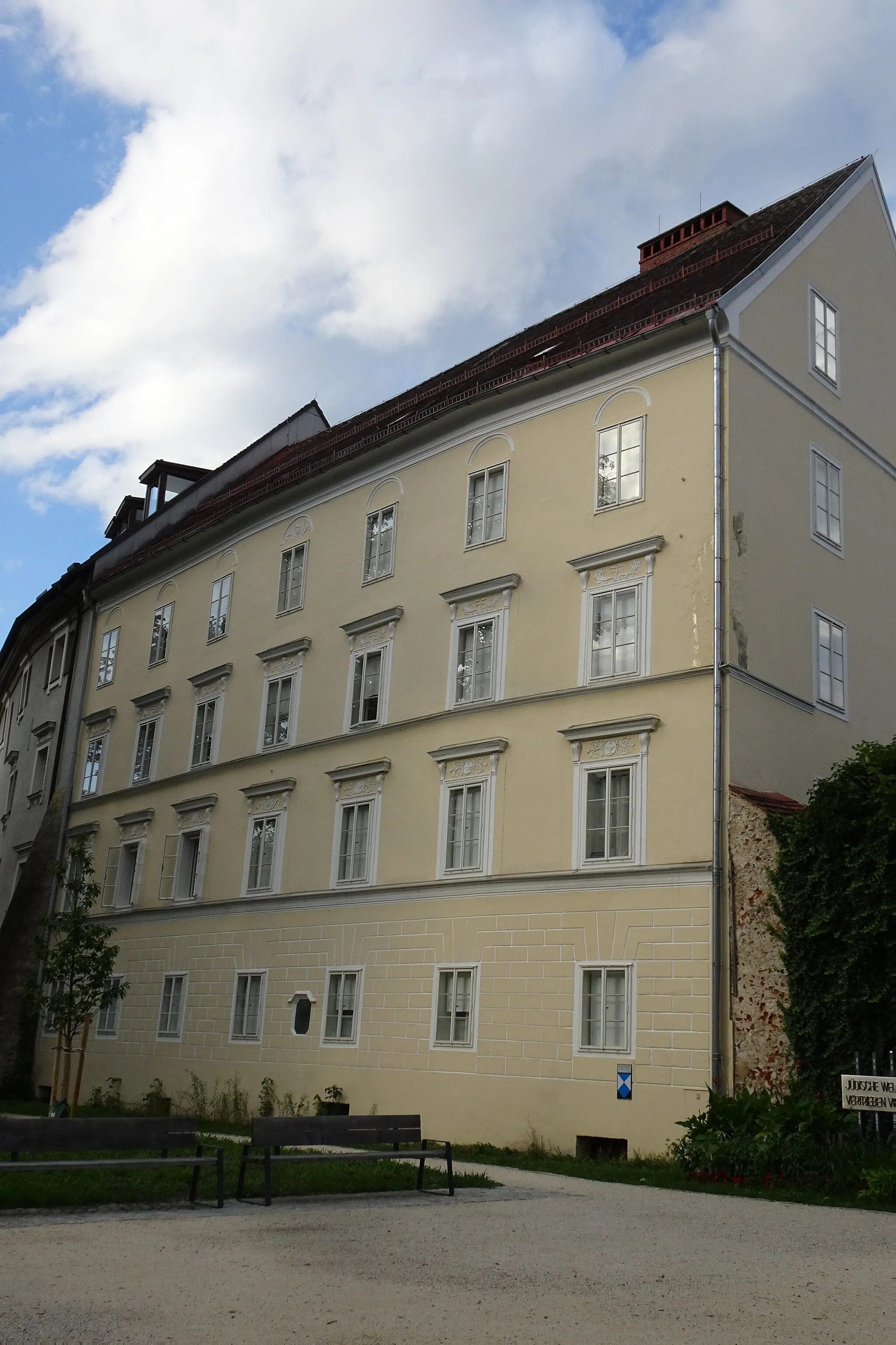 Photo showing: Schloss, Musikschule