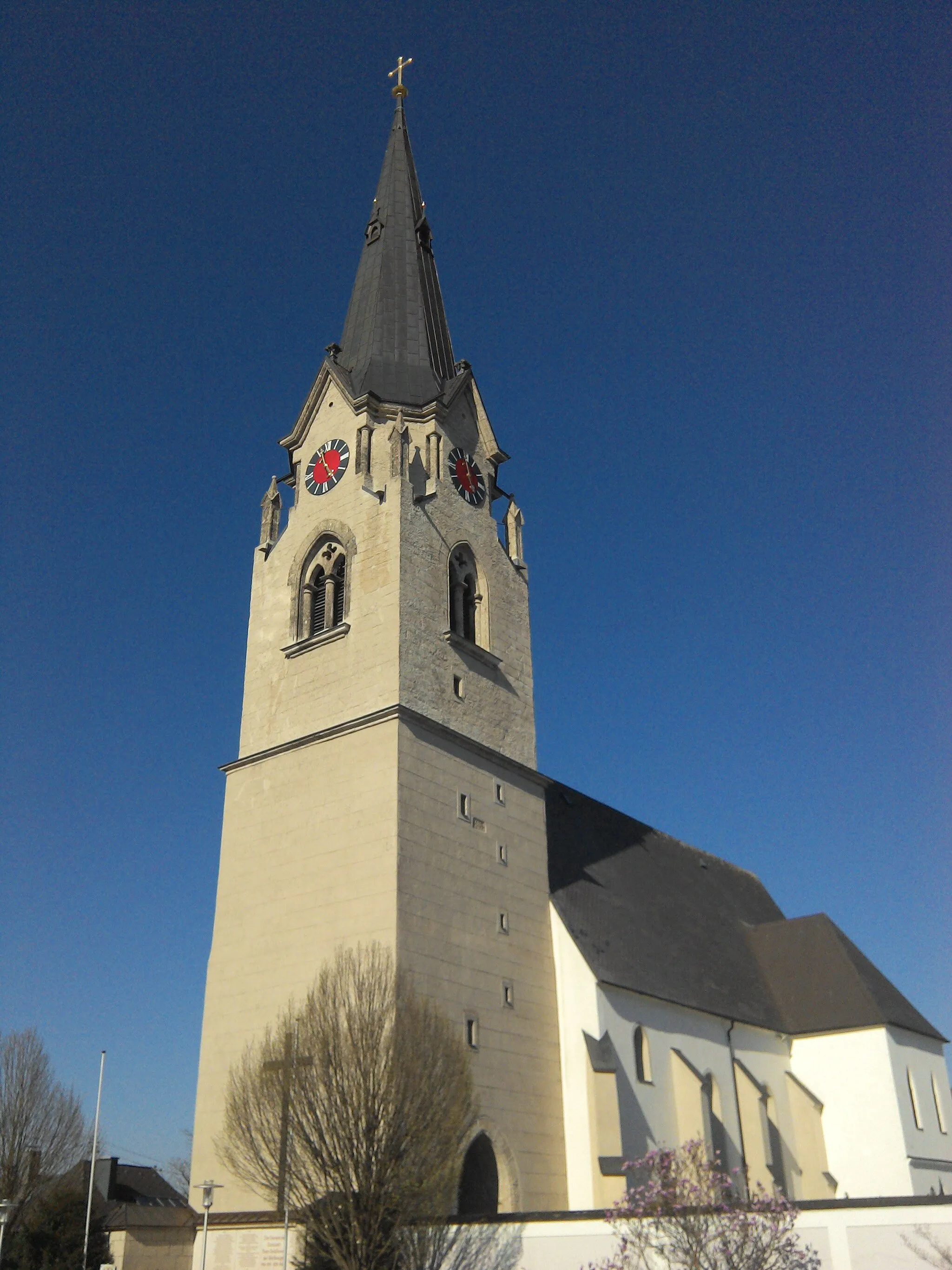 Photo showing: Saint Remigius Church in the municipality Gampern