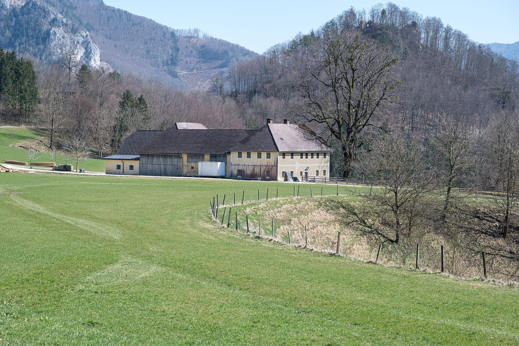 Photo showing: The Holzleiten (Hoisleiten) farm belongs to the Schmiedleithen ensemble in Grünburg.