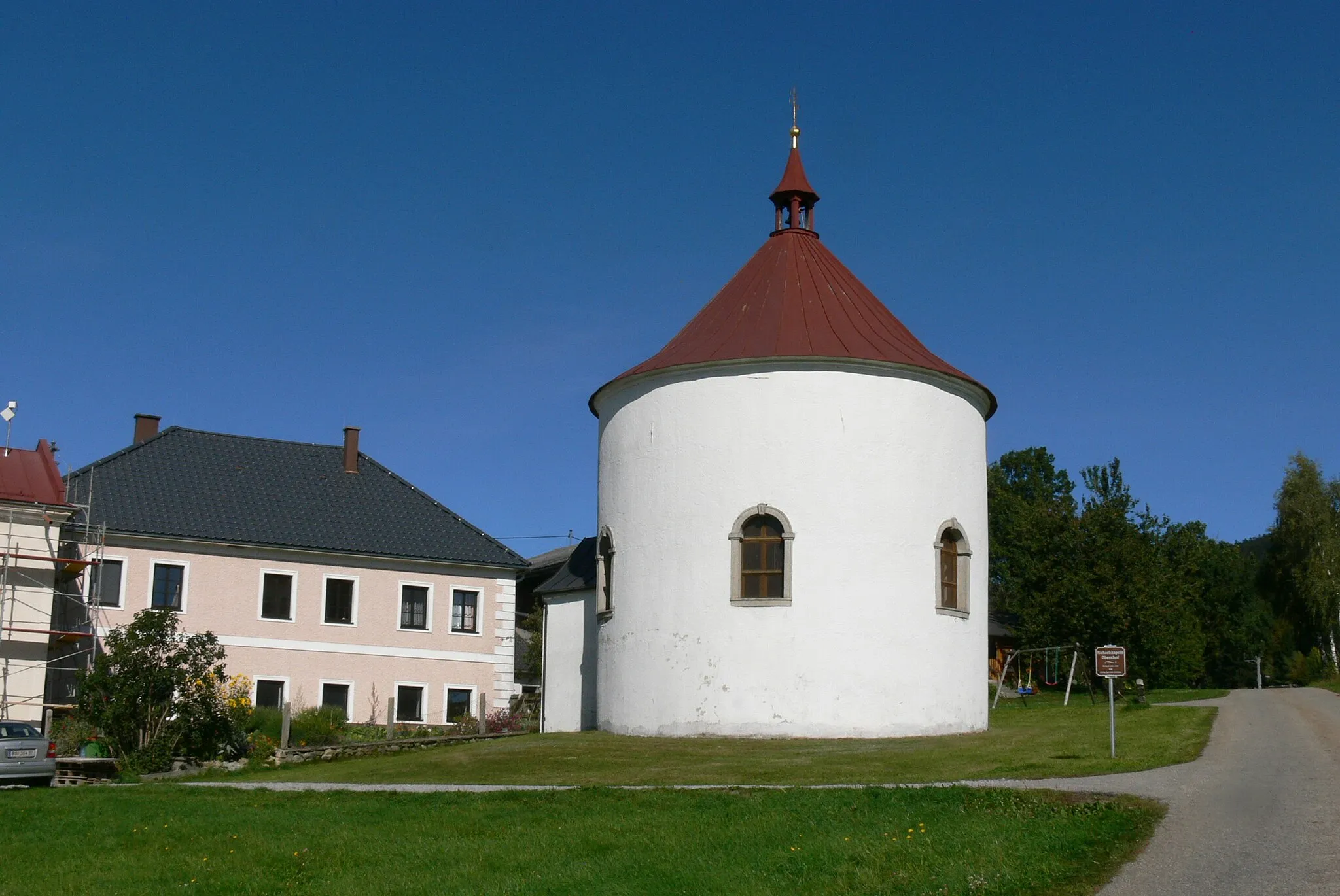 Photo showing: Ulrichsberg (Upper Austria). Saint Michael chapel (1694) in Obernhof, built by Carlo Antonio Carlone.