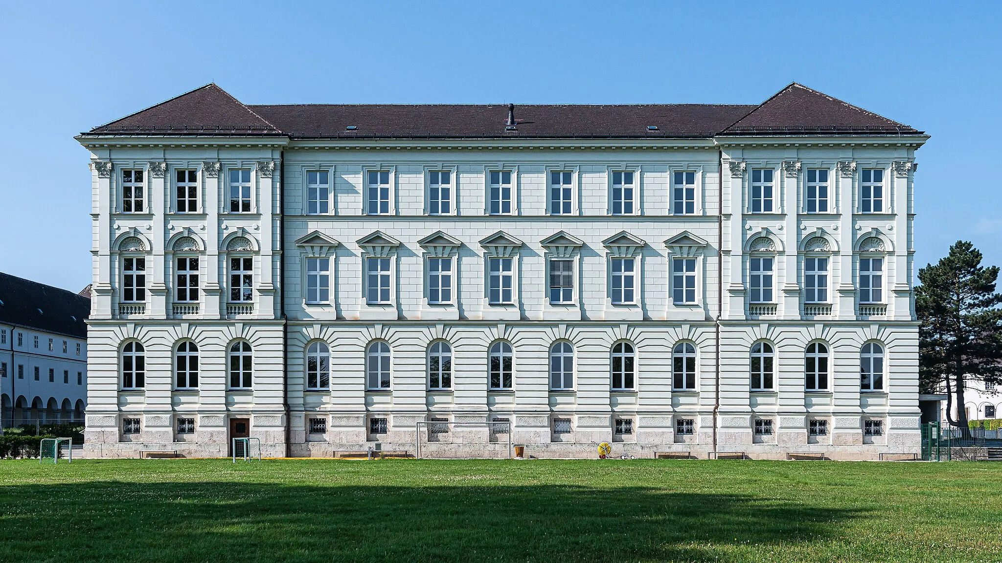 Photo showing: Secondary school of Kremsmünster abbey