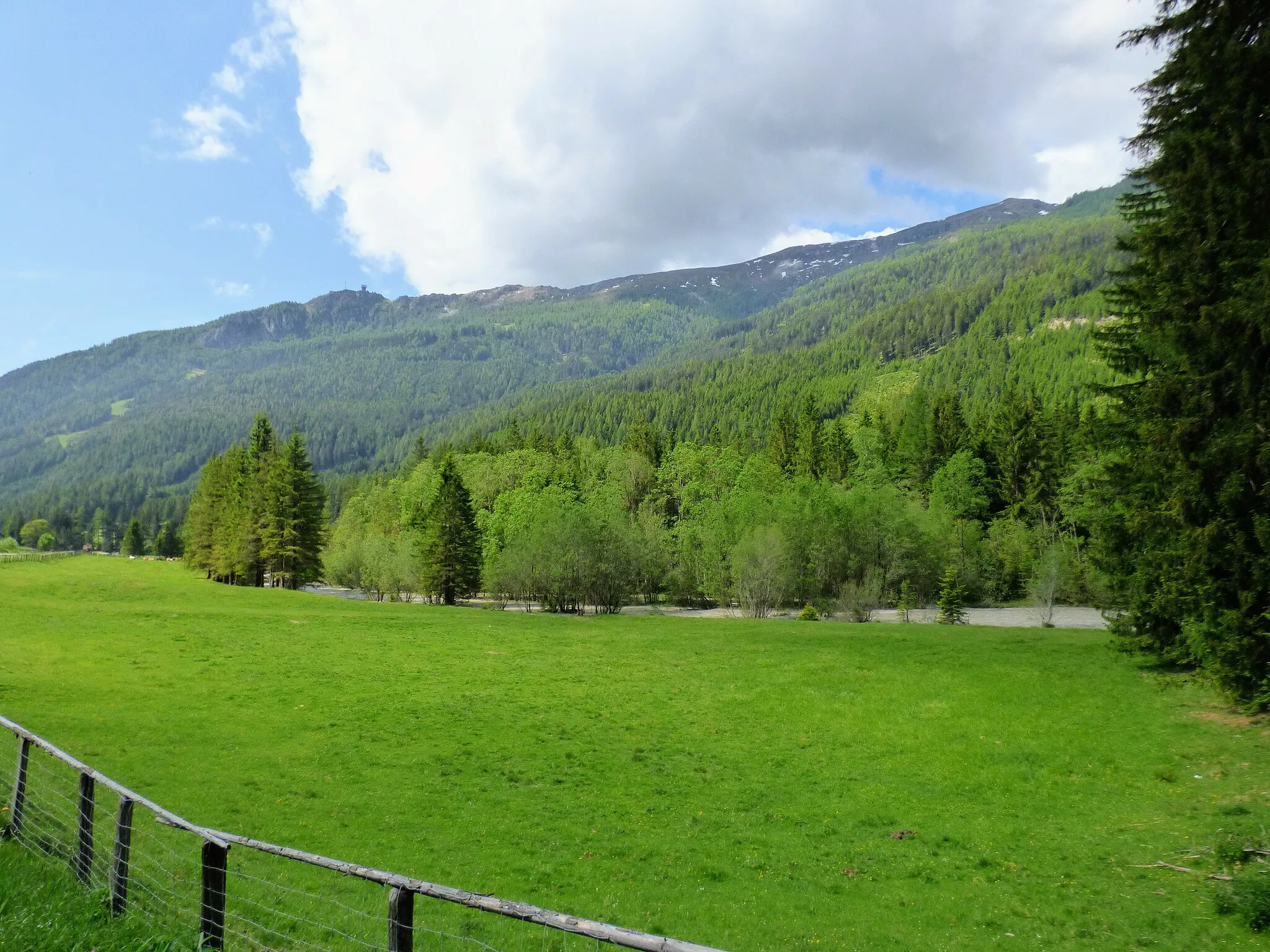 Photo showing: südliche Taurach, nördlich von Mauterndorf (nahe der Gemeindegrenze zu Tweng)