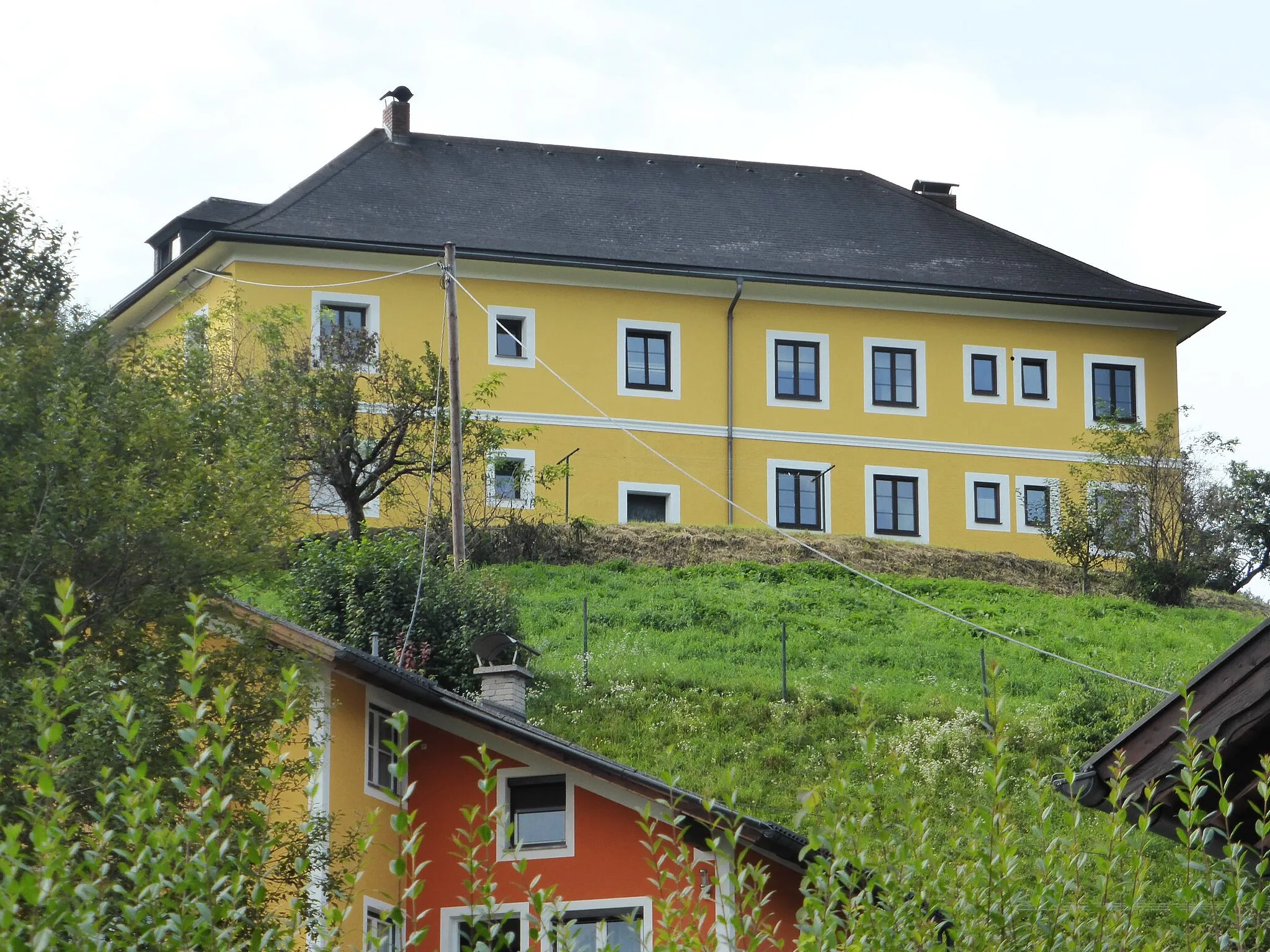 Photo showing: Gesamtanlage, Ehemaliges Schloss Radeck mit Schlosskapelle