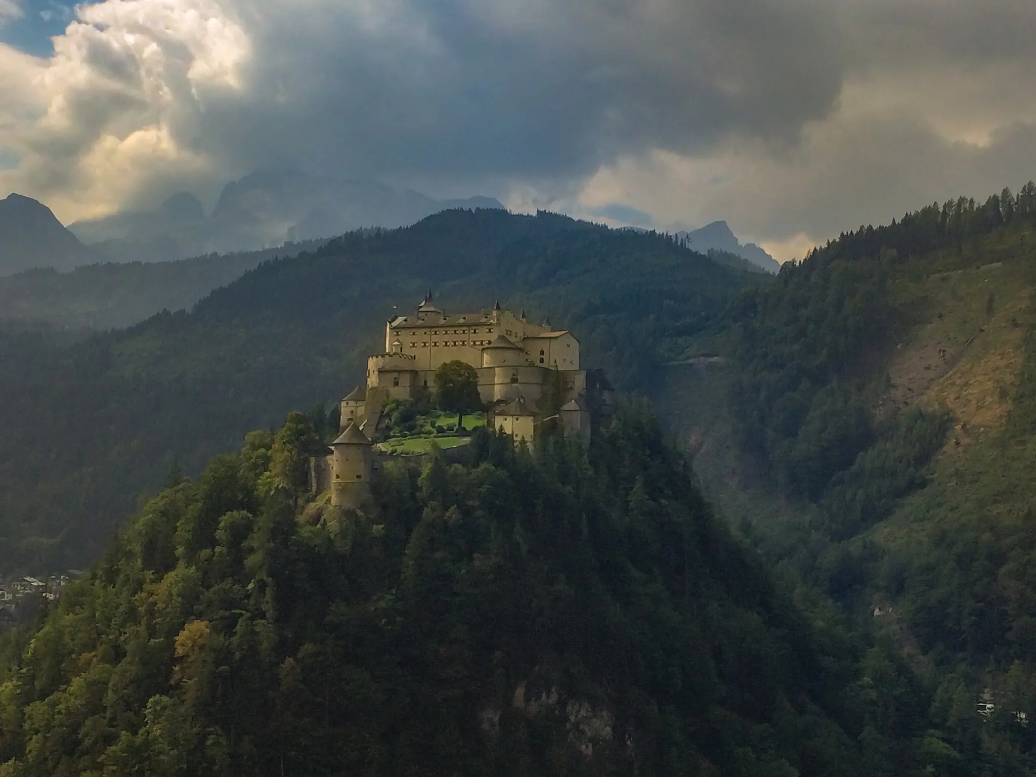 Photo showing: Burg Hohenwerfen