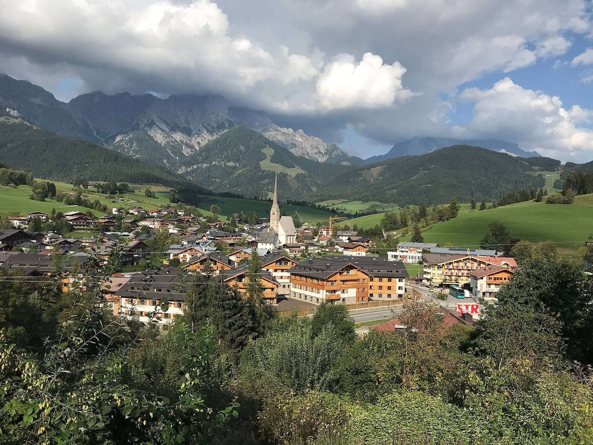 Photo showing: Maria Alm am Steinernen Meer, Österreich, September 2018