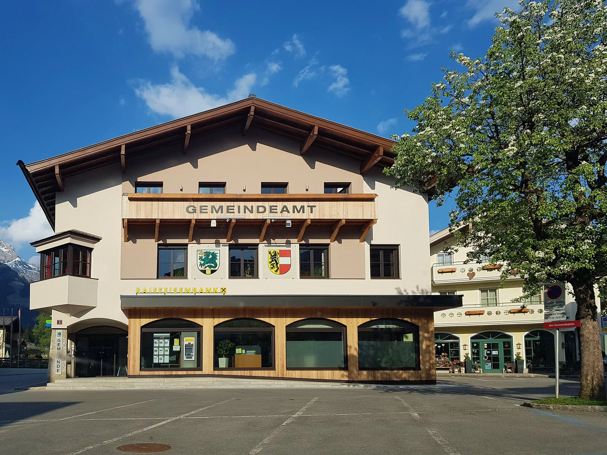 Photo showing: Gemeindeamt Maria Alm