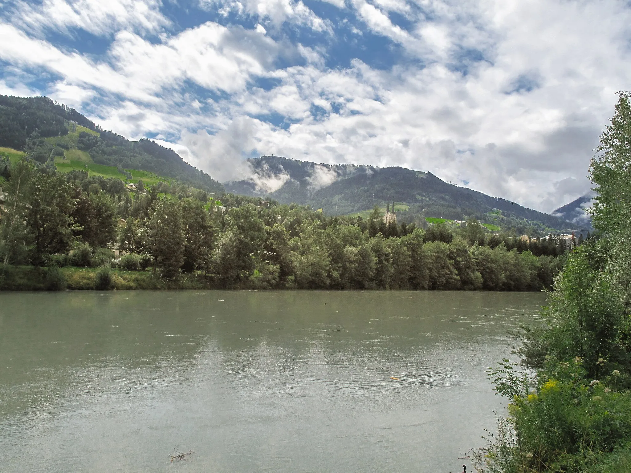 Photo showing: Sankt Johann im Pongau, view to the town from the station