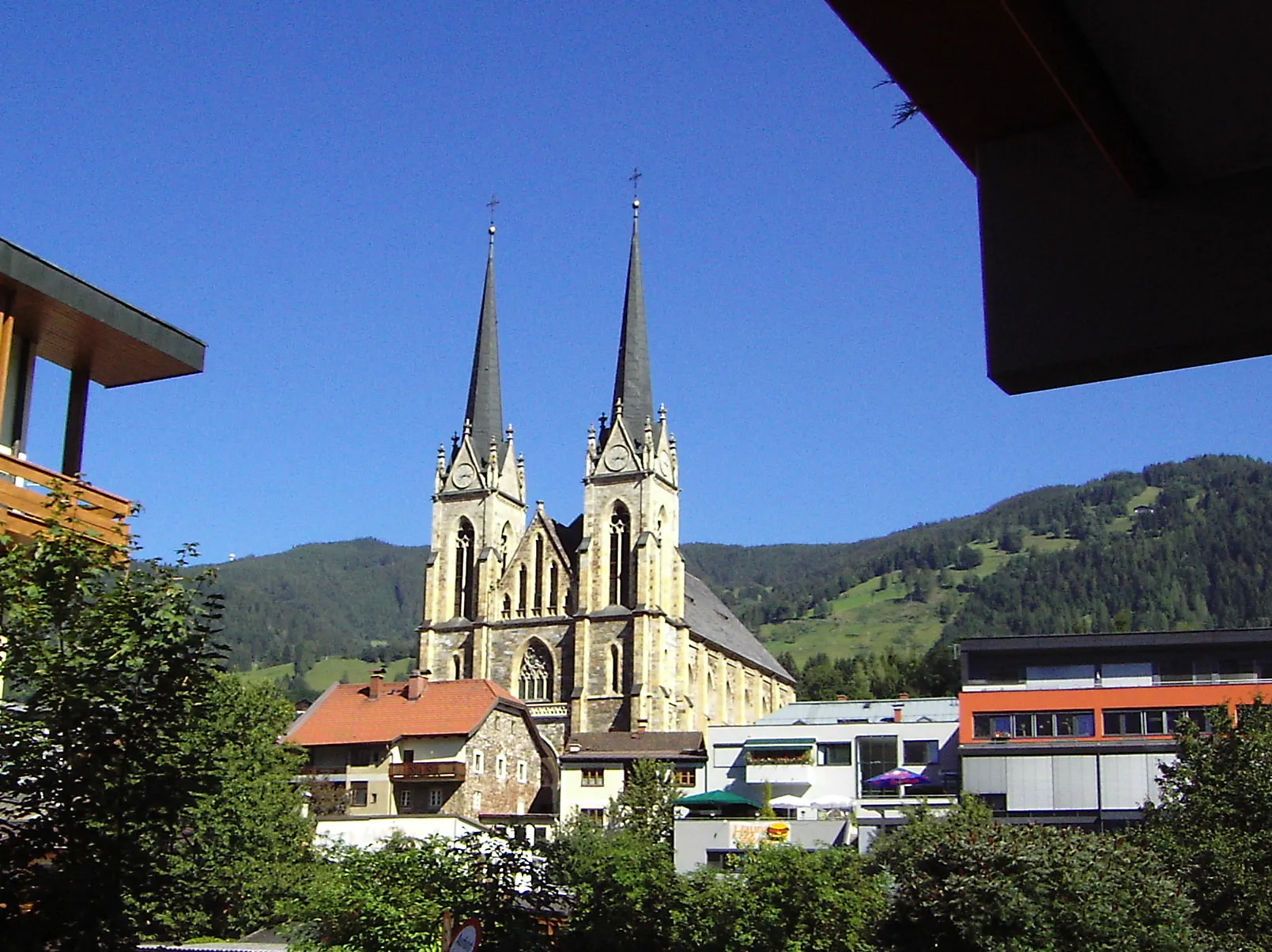 Photo showing: Exterior View Of The Cathedral Of St. Johann im Pongau, Salzburger Land - Austria