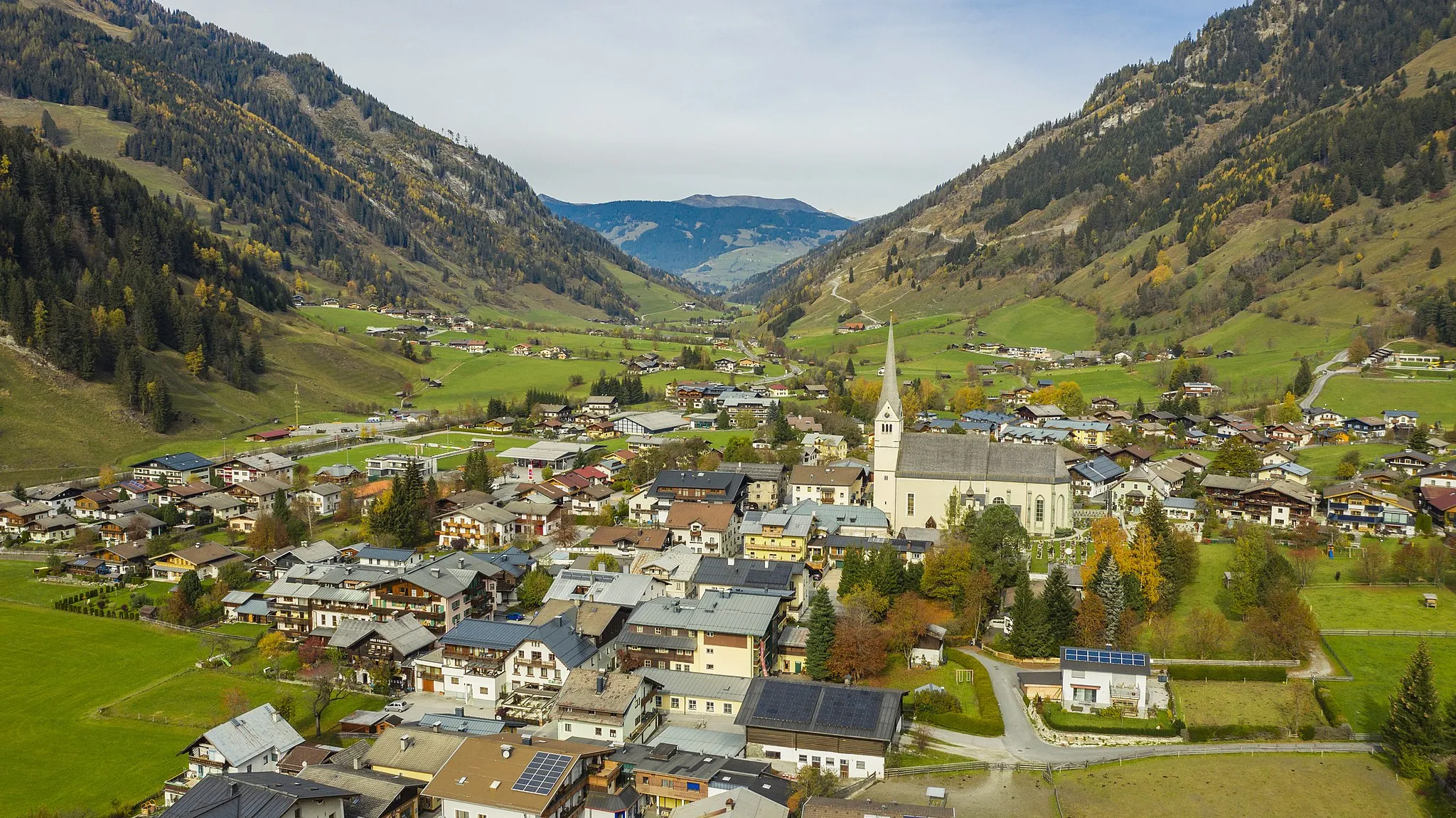 Photo showing: Drone shot of Rauris, Austria