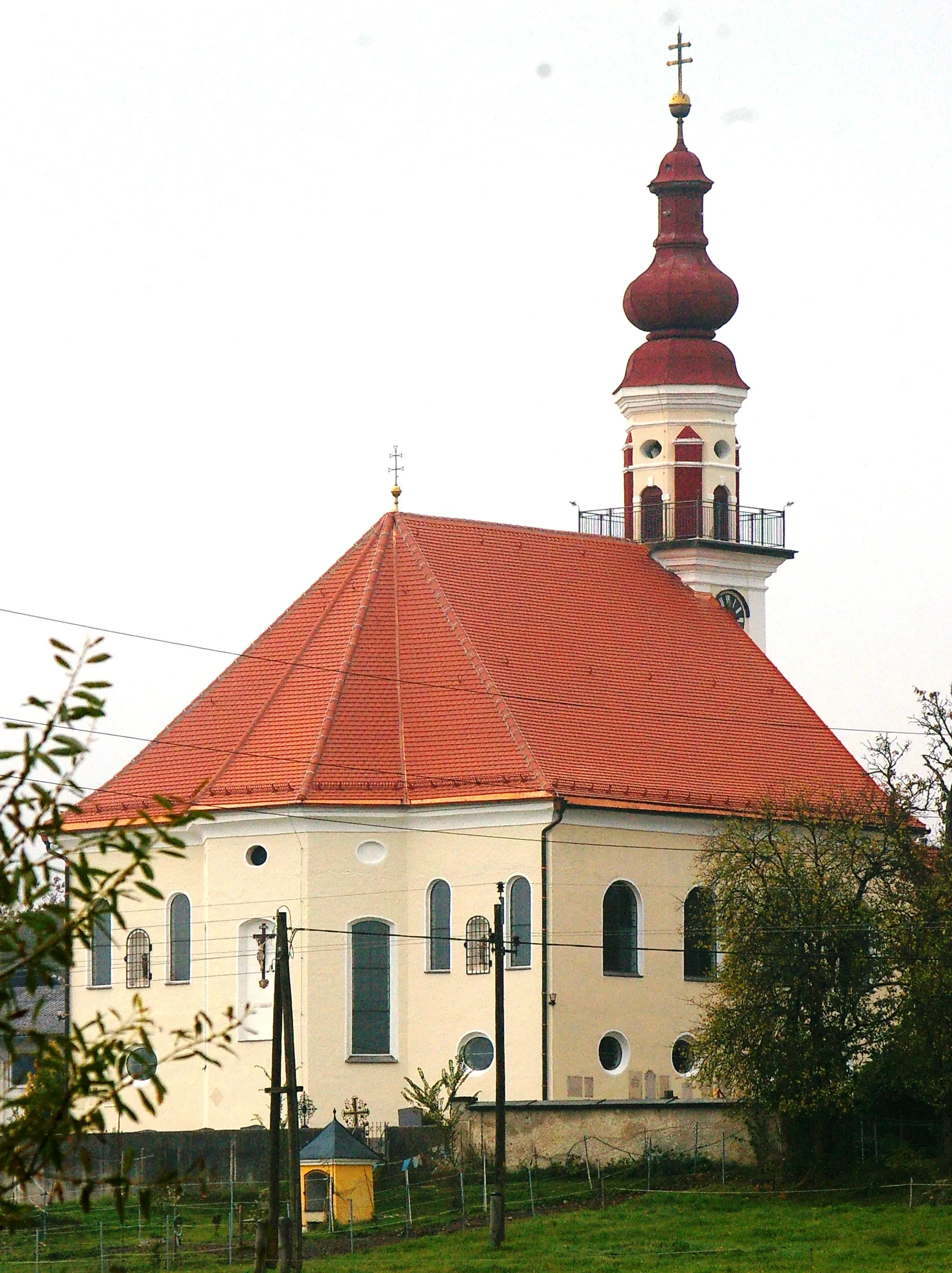 Photo showing: parish church St.Pantaleon