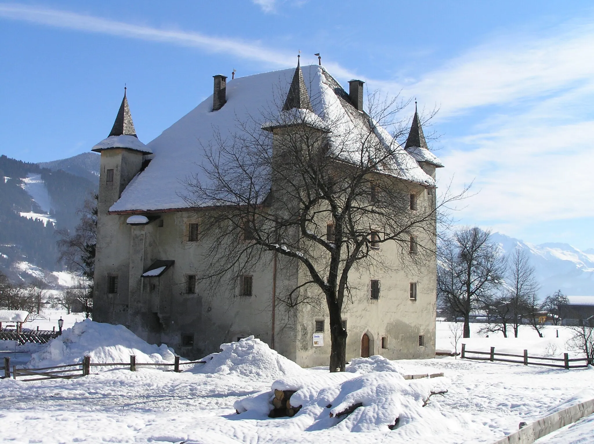 Photo showing: Schloss Saalhof, Maishofen
