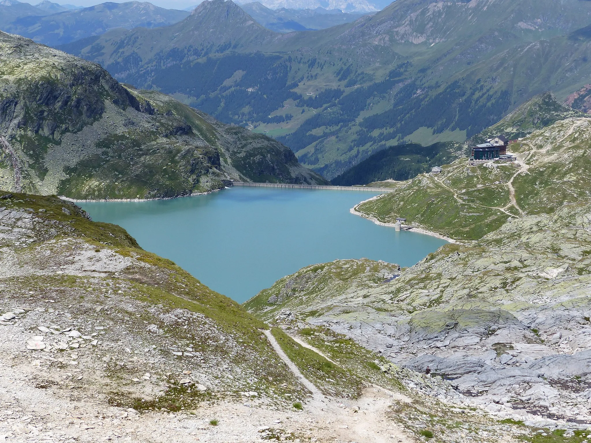 Photo showing: Blick vom Kalser Tauern auf den Weißsee und die Rudolfshütte