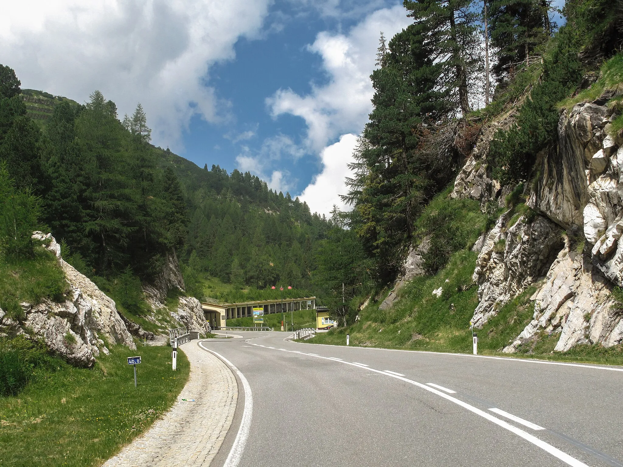 Photo showing: Between Obertauern and Tweng, road-panorama