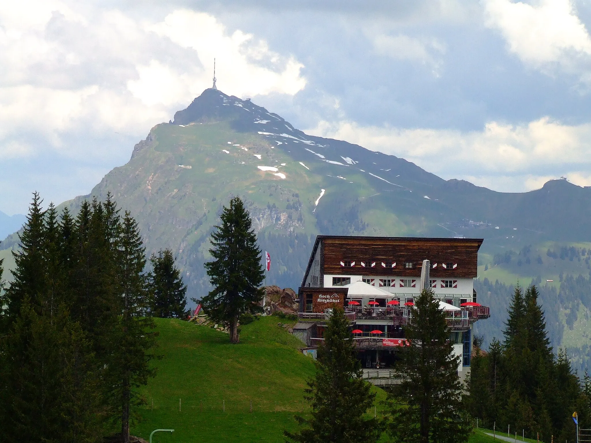 Photo showing: Bergstation der Hahnenkammbahn in Kitzbühel