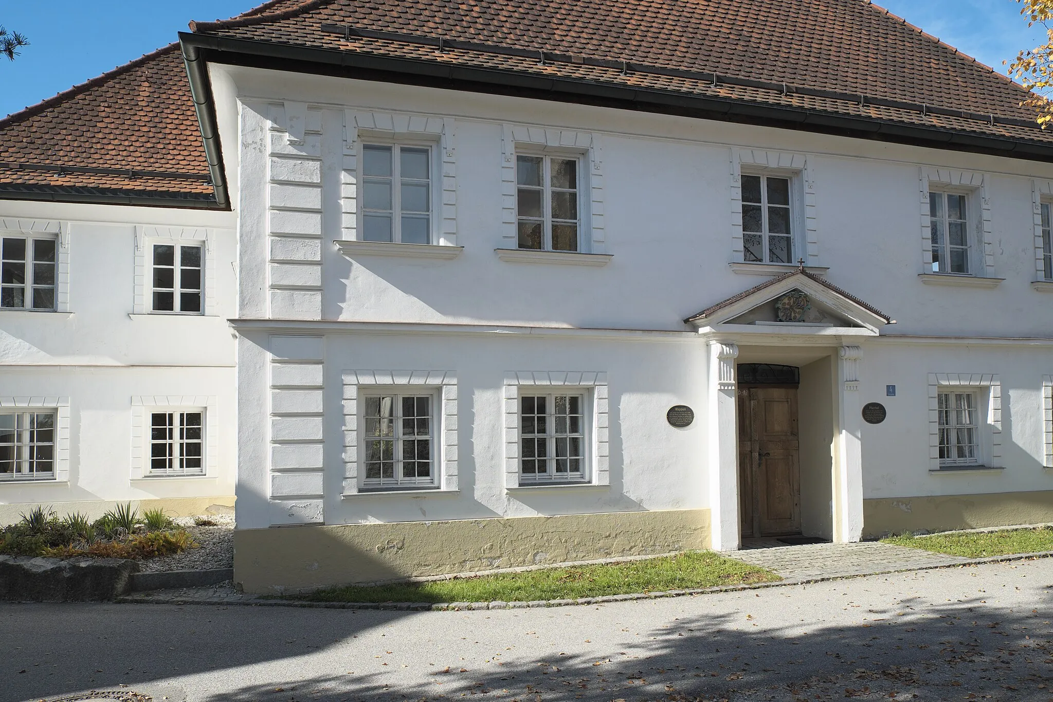 Photo showing: Amtshaus in Tengling (Taching am See) im Landkreis Traunstein (Bayern/Deutschland)