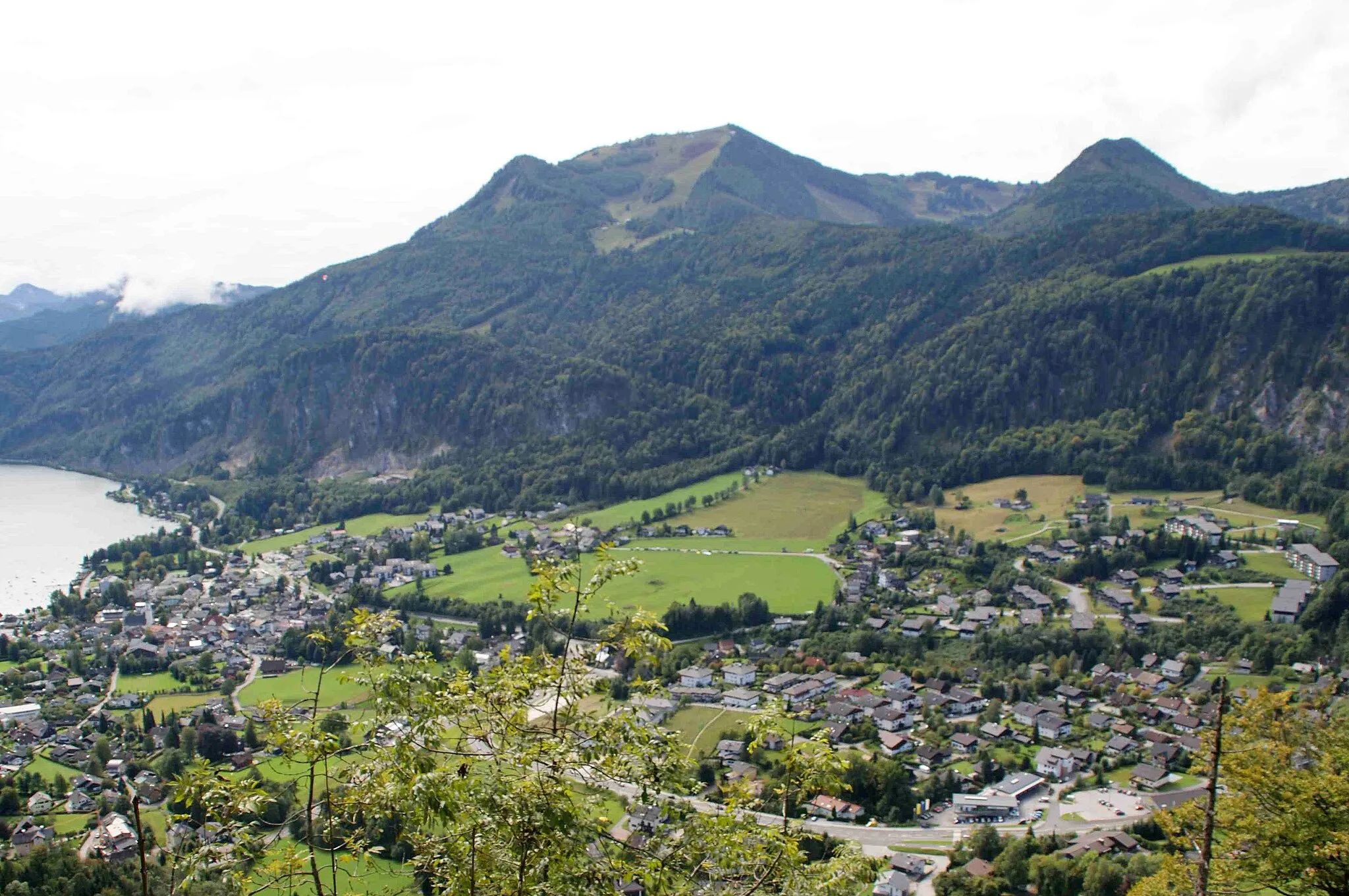 Photo showing: Blick vom Plombergstein auf St. Gilgen und den Wolfgangsee. Salzburg, Österreich