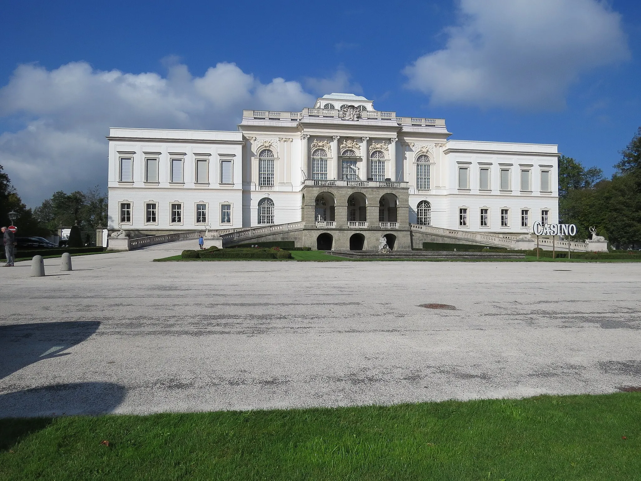 Photo showing: Anlage Schloss Kleßheim samt Parkanlage