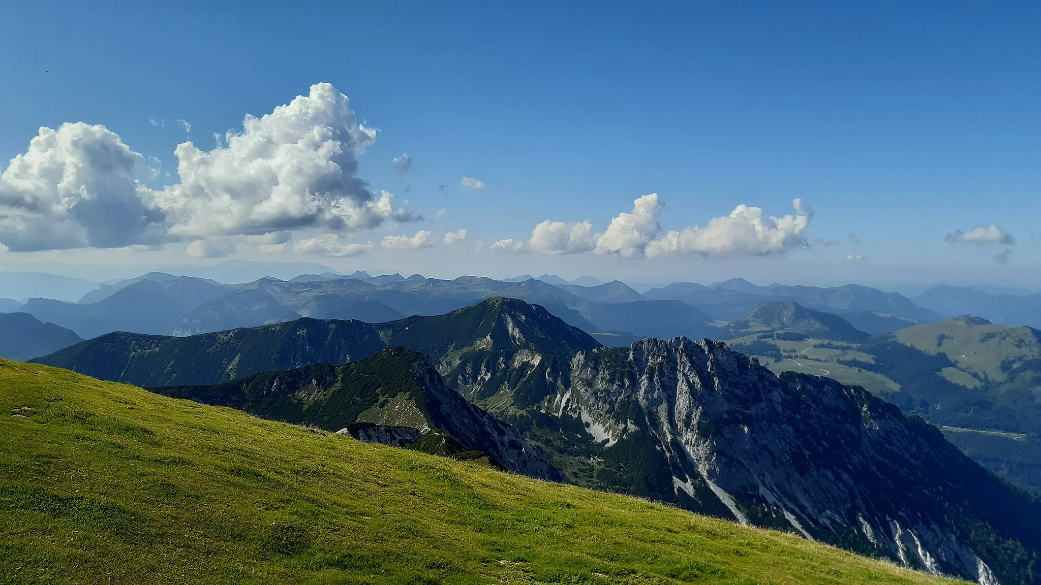 Photo showing: Braunedlkogel vom Gamsfeld aus gesehen