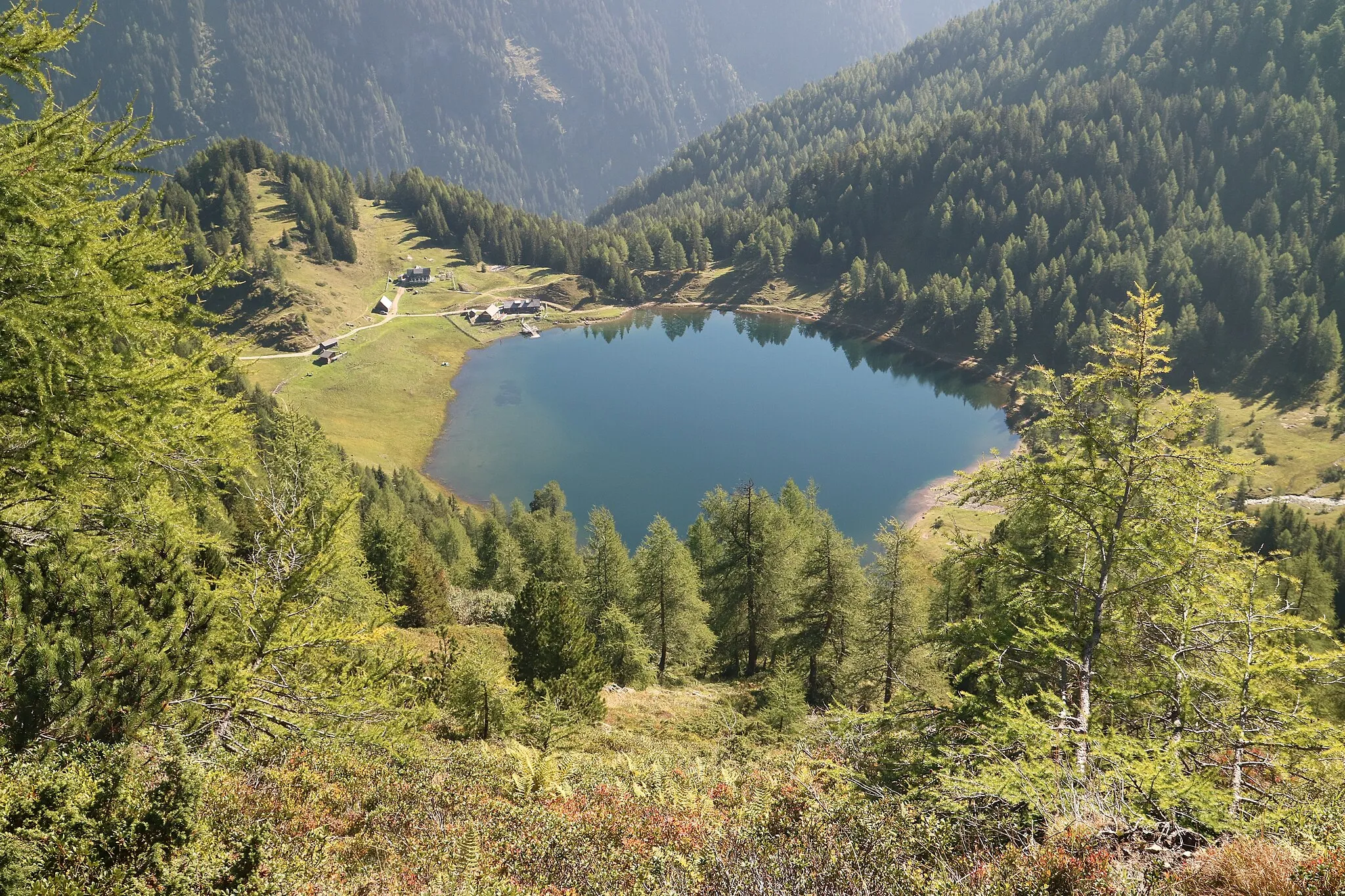 Photo showing: Tiefblick zum Duisitzkarsee vom Aufstieg zum Murspitzsattel