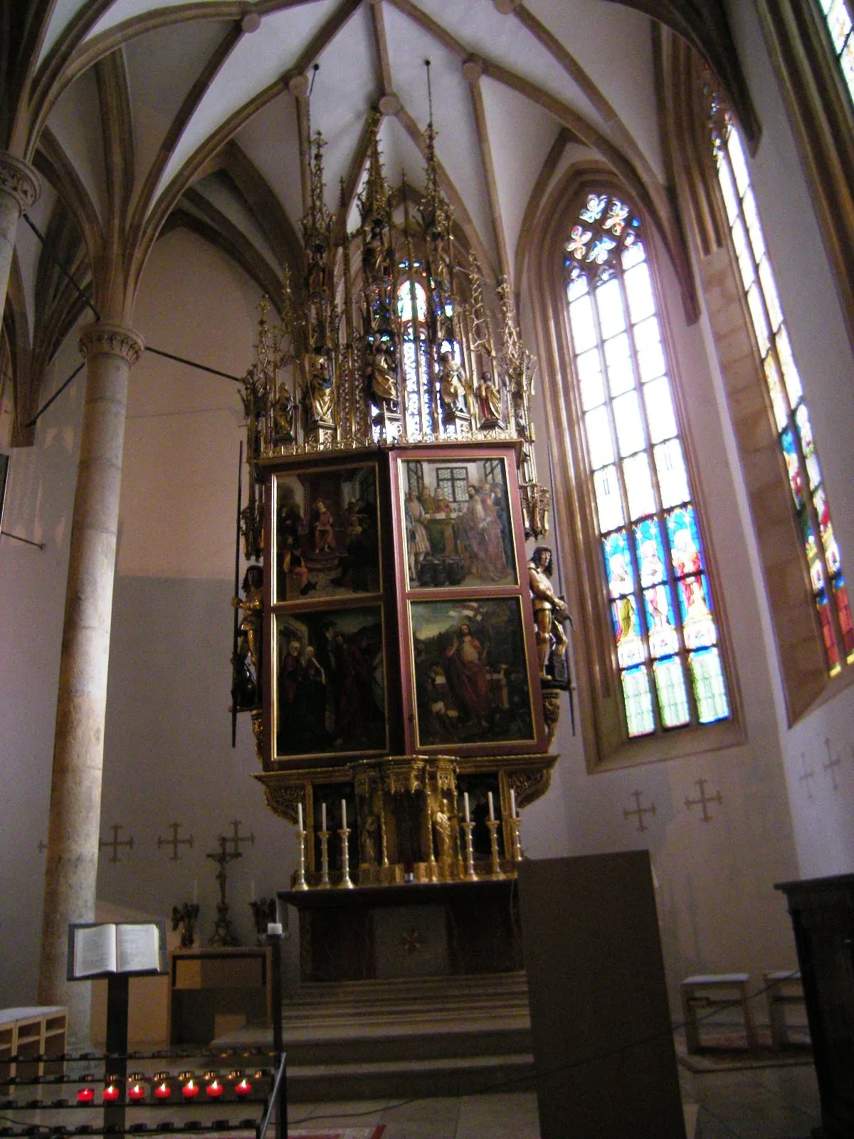 Photo showing: Flügelaltar in der Pfarrkirche Hallstatt (geschlossen-Fastenzeit)