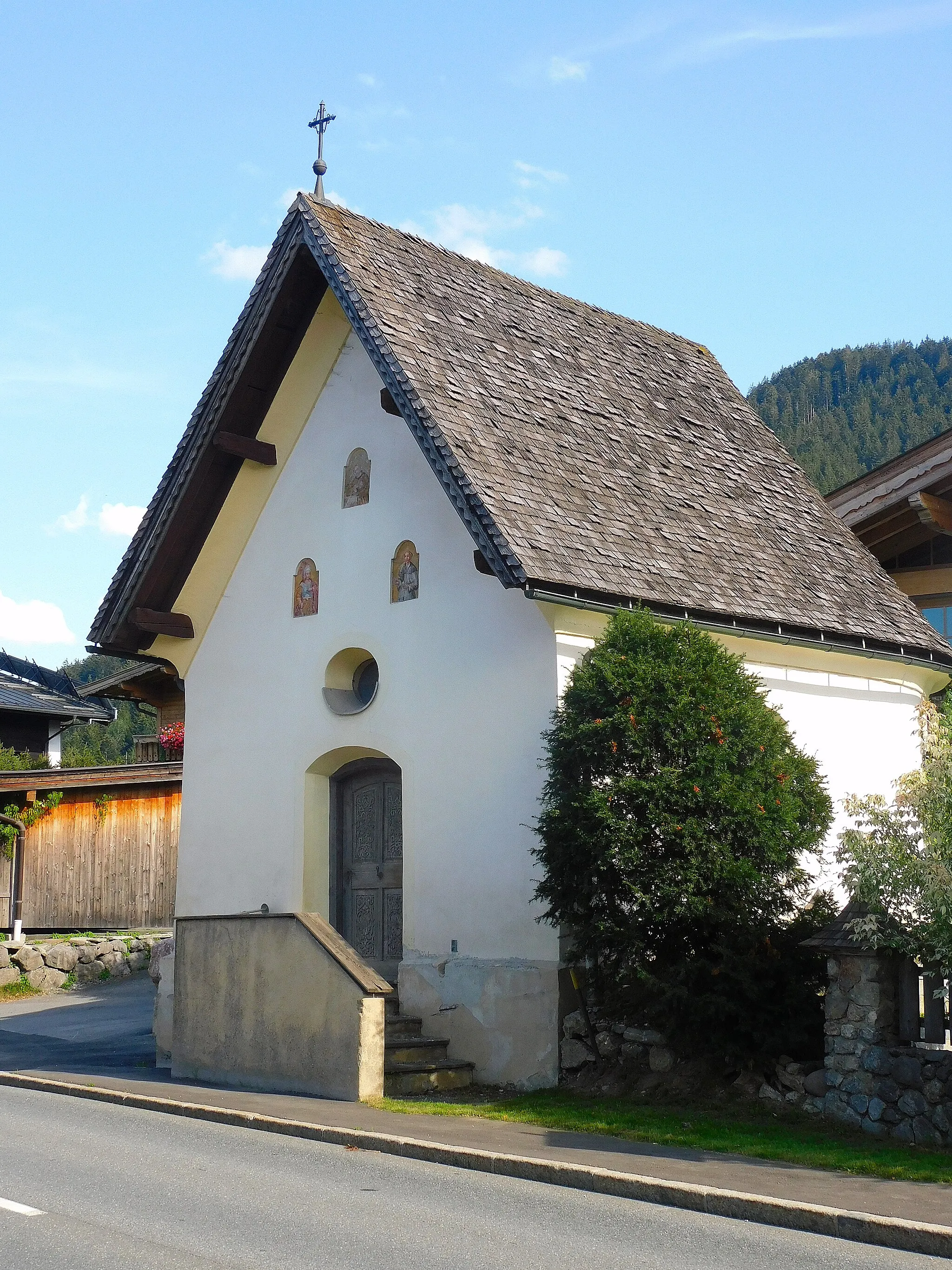 Photo showing: Kitzbühel. Gundhabing chapel. Built 1831/32
