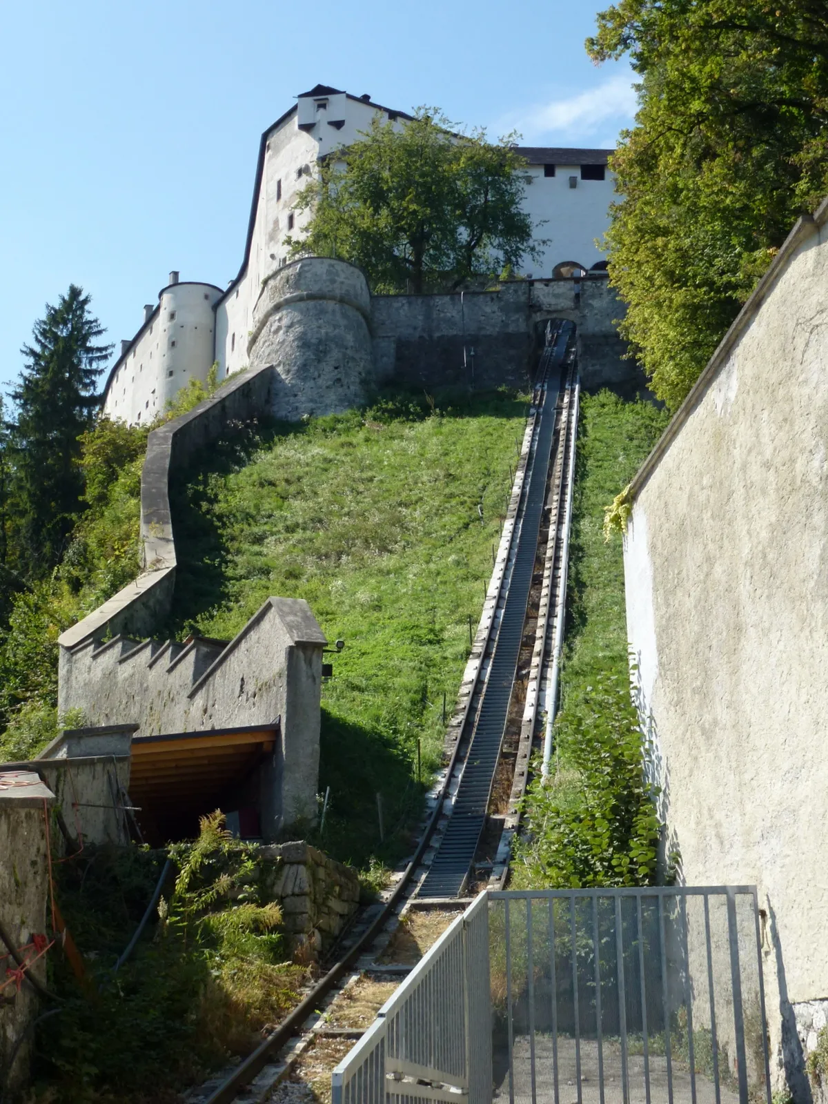 Photo showing: Reiszugtrasse von der Talstation aus