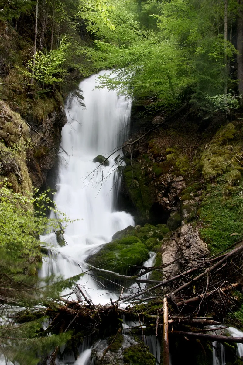 Photo showing: Tallest fall of Schwarzbach, Scheffau, Salzburg Province