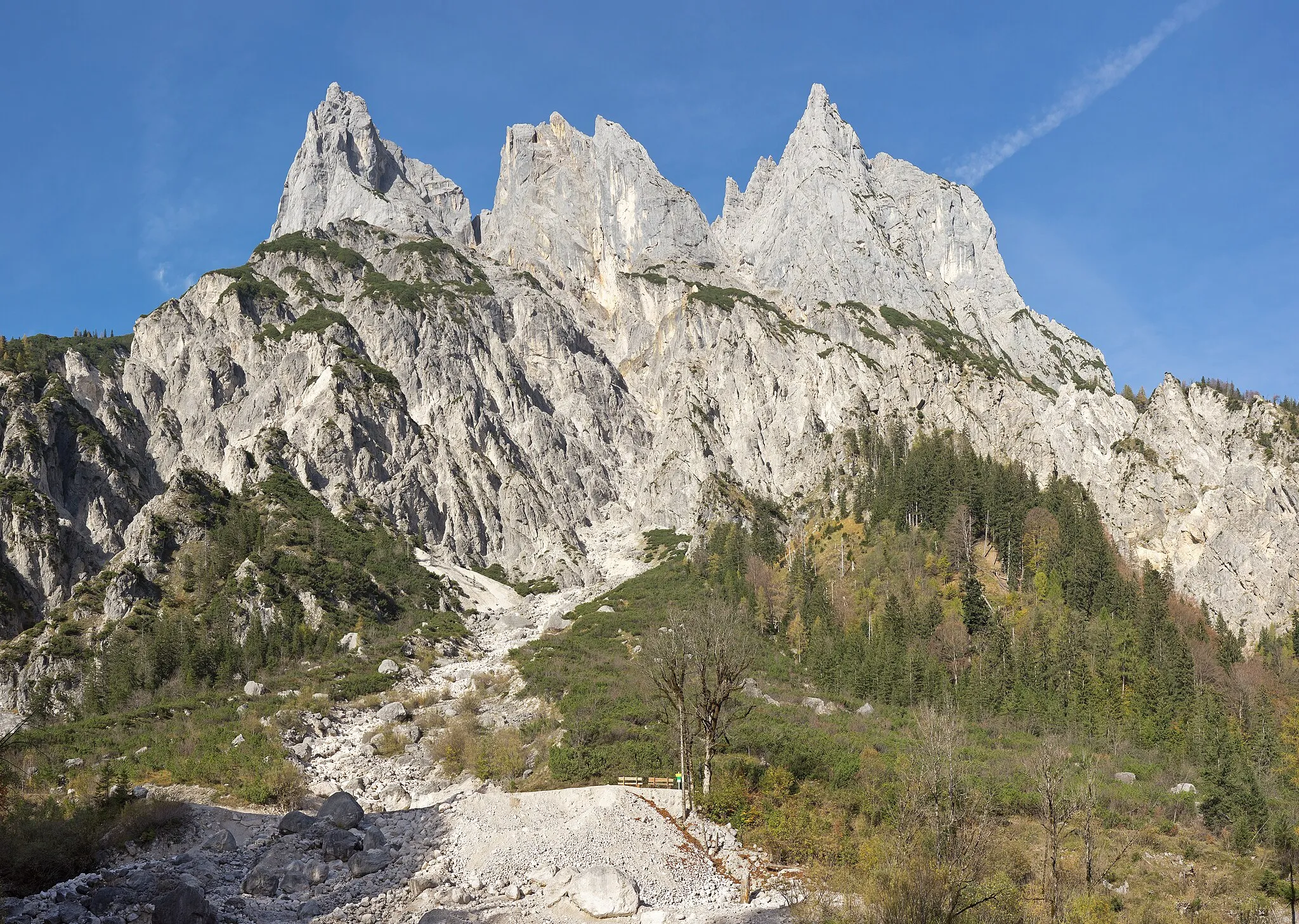 Photo showing: Southern faces of the Reiter Alpe in the Berchtesgaden National Park