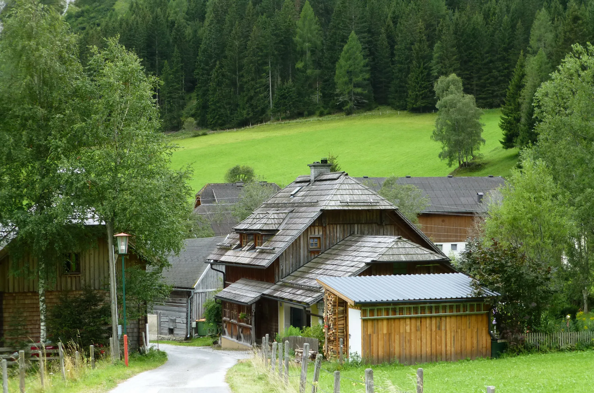 Photo showing: Farm houses in Tweng, Salzburg Land, Austria.