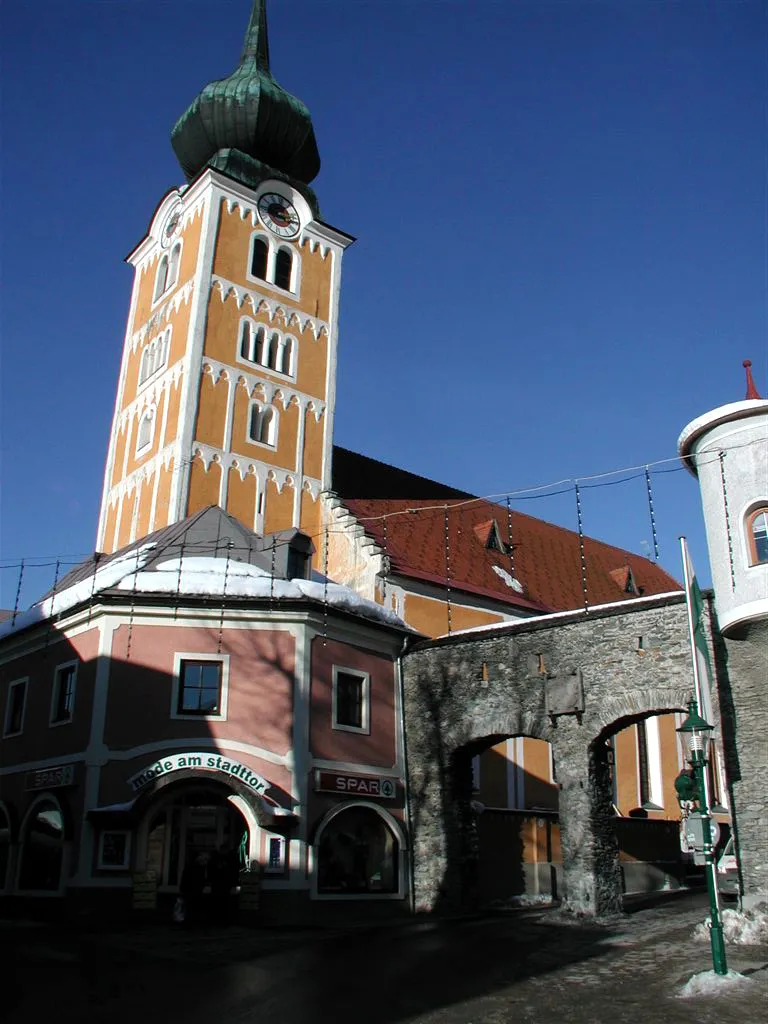 Photo showing: Katholische Stadtpfarrkirche von Schladming.