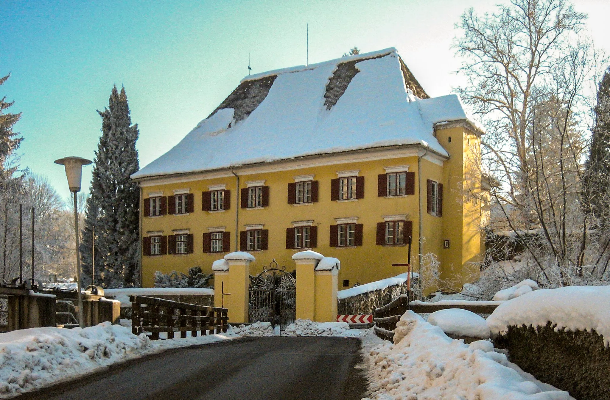 Photo showing: Schloss Ottersbach