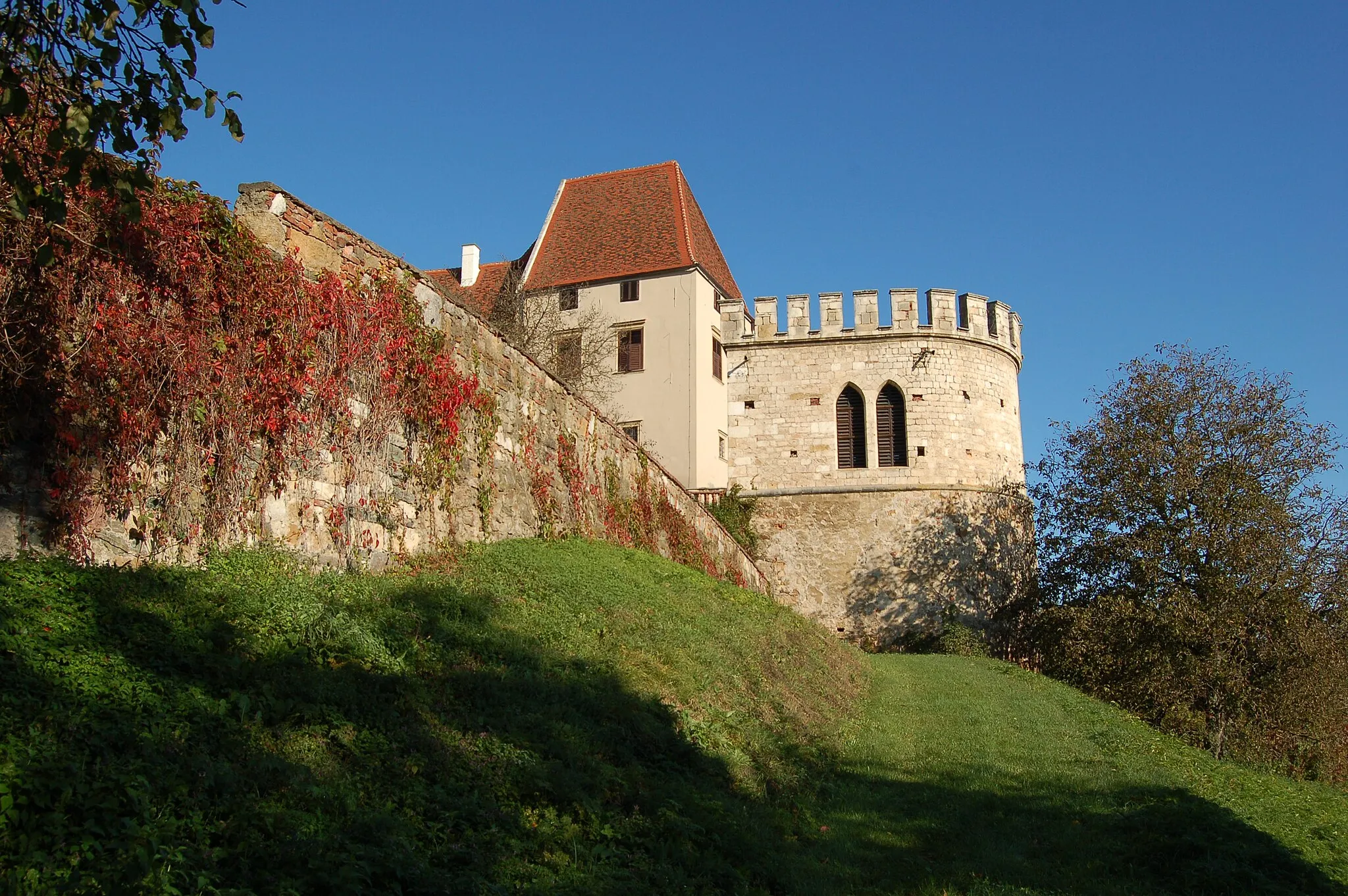Photo showing: Seggauberg, Schloss Seggau Befestigungsanlage