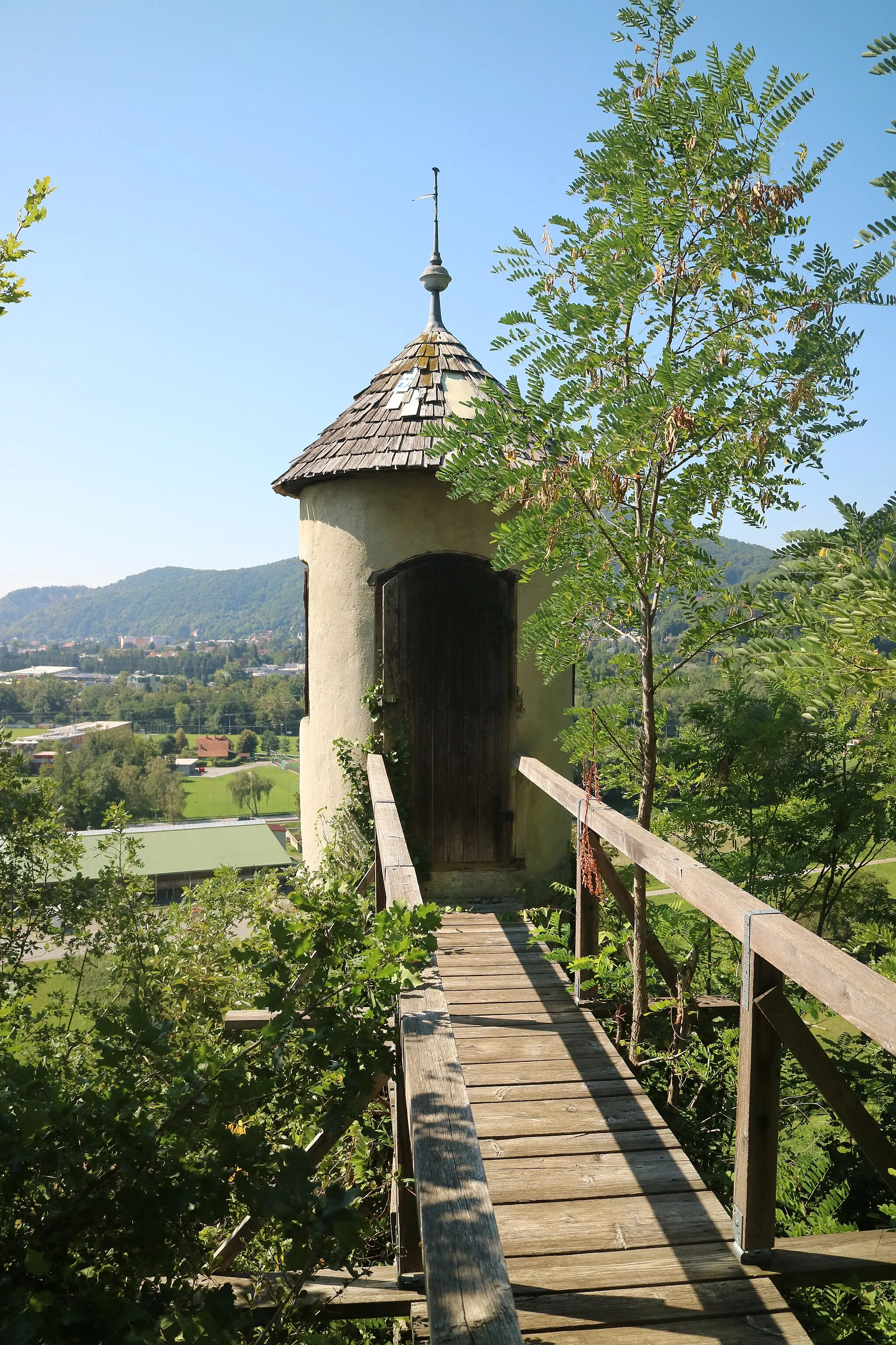 Photo showing: „Rapunzelturm“ am Südhang des Admonter Kogels, Graz-Andritz