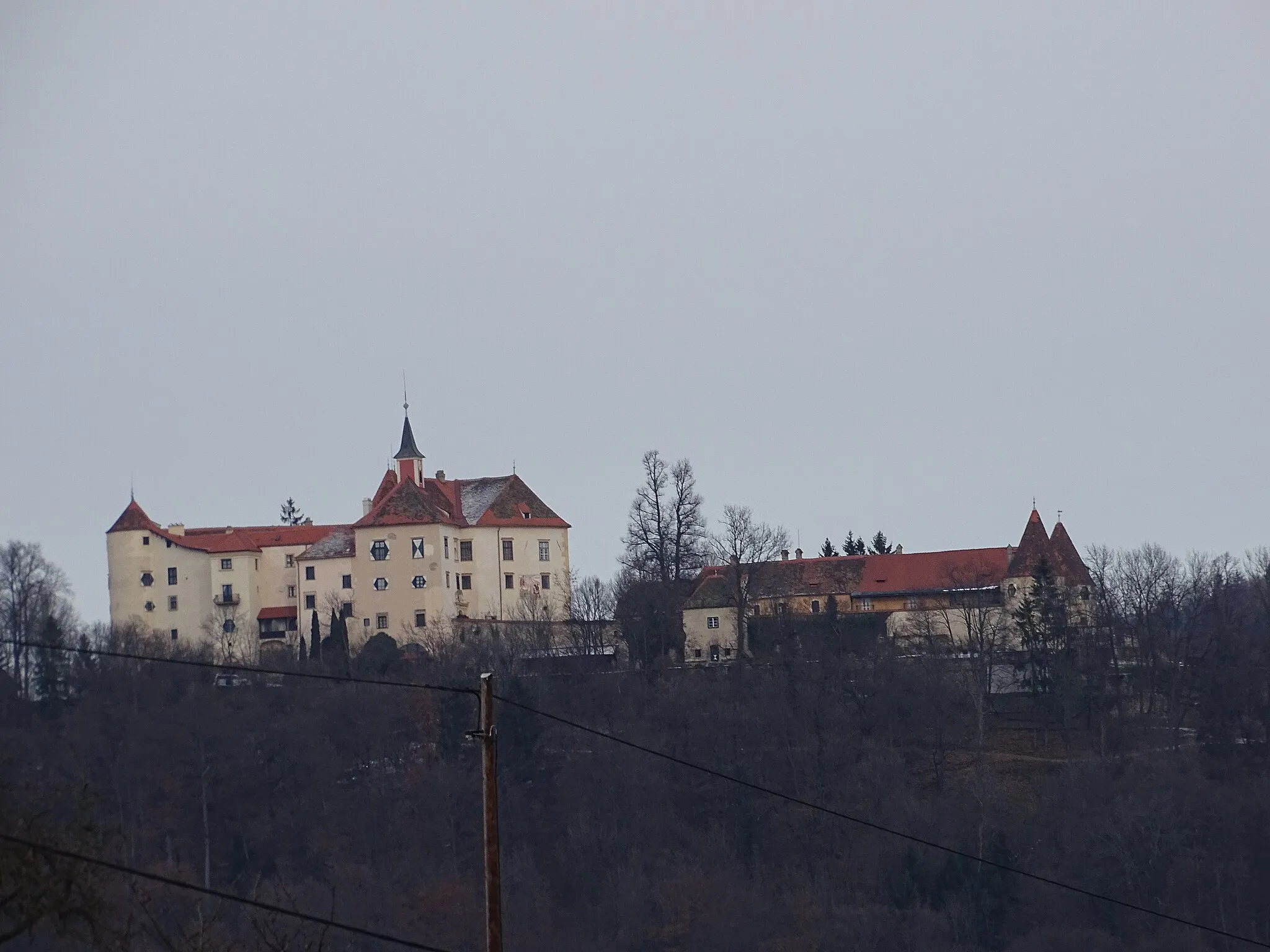 Photo showing: The castle Plankenwarth as seen from soutwest.