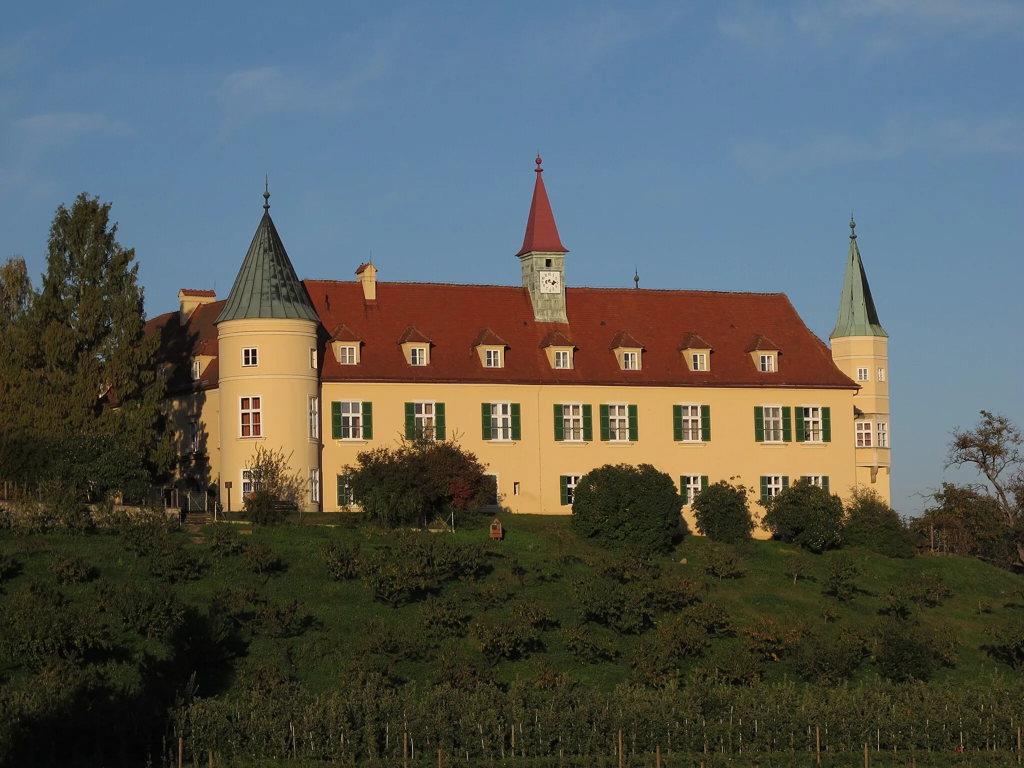 Photo showing: Castle St. Martin Graz
