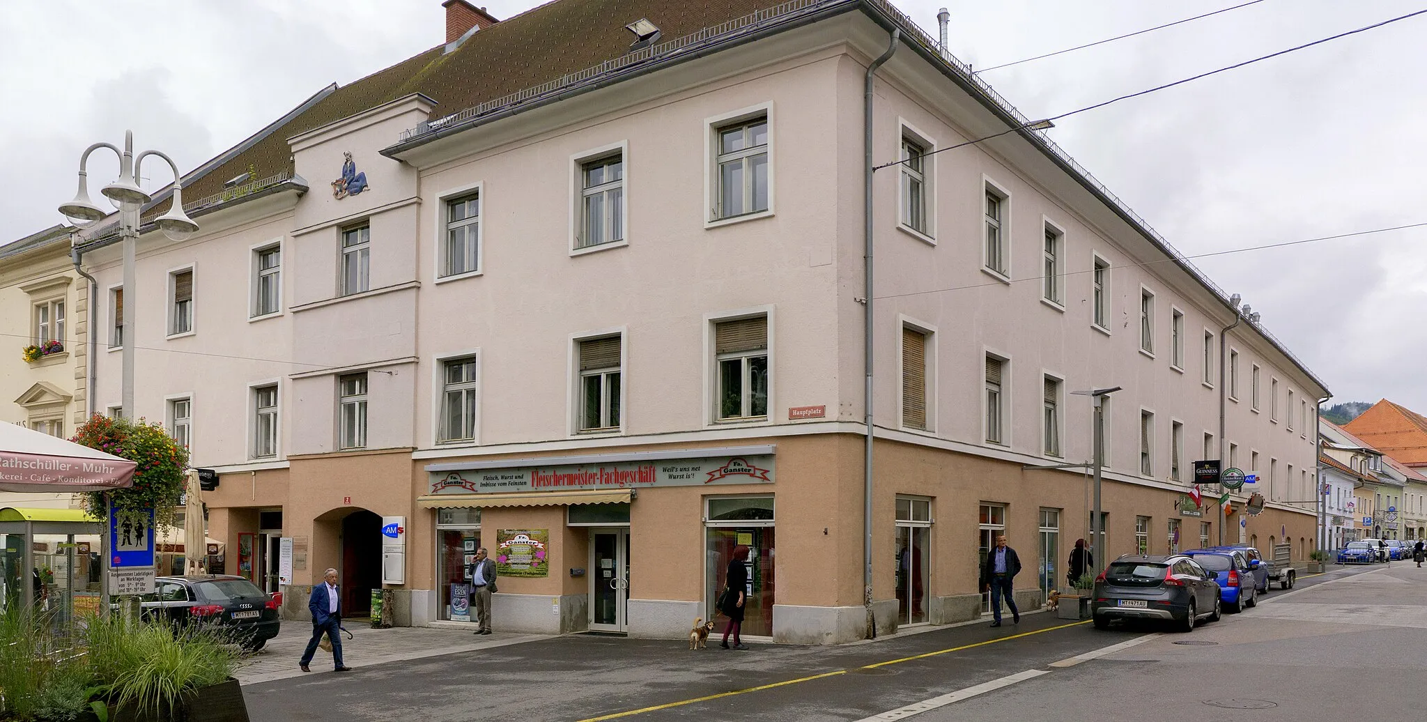 Photo showing: Wohn- und Geschäftshaus, Mittonihaus