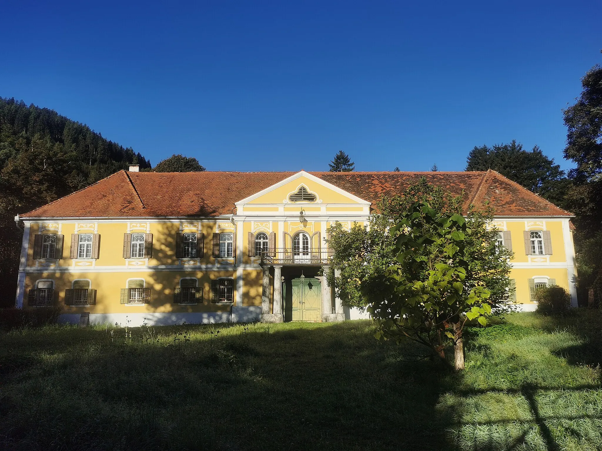 Photo showing: Gartenfassade des Goldschmideschlössls bei Übelbach, Steiermark.