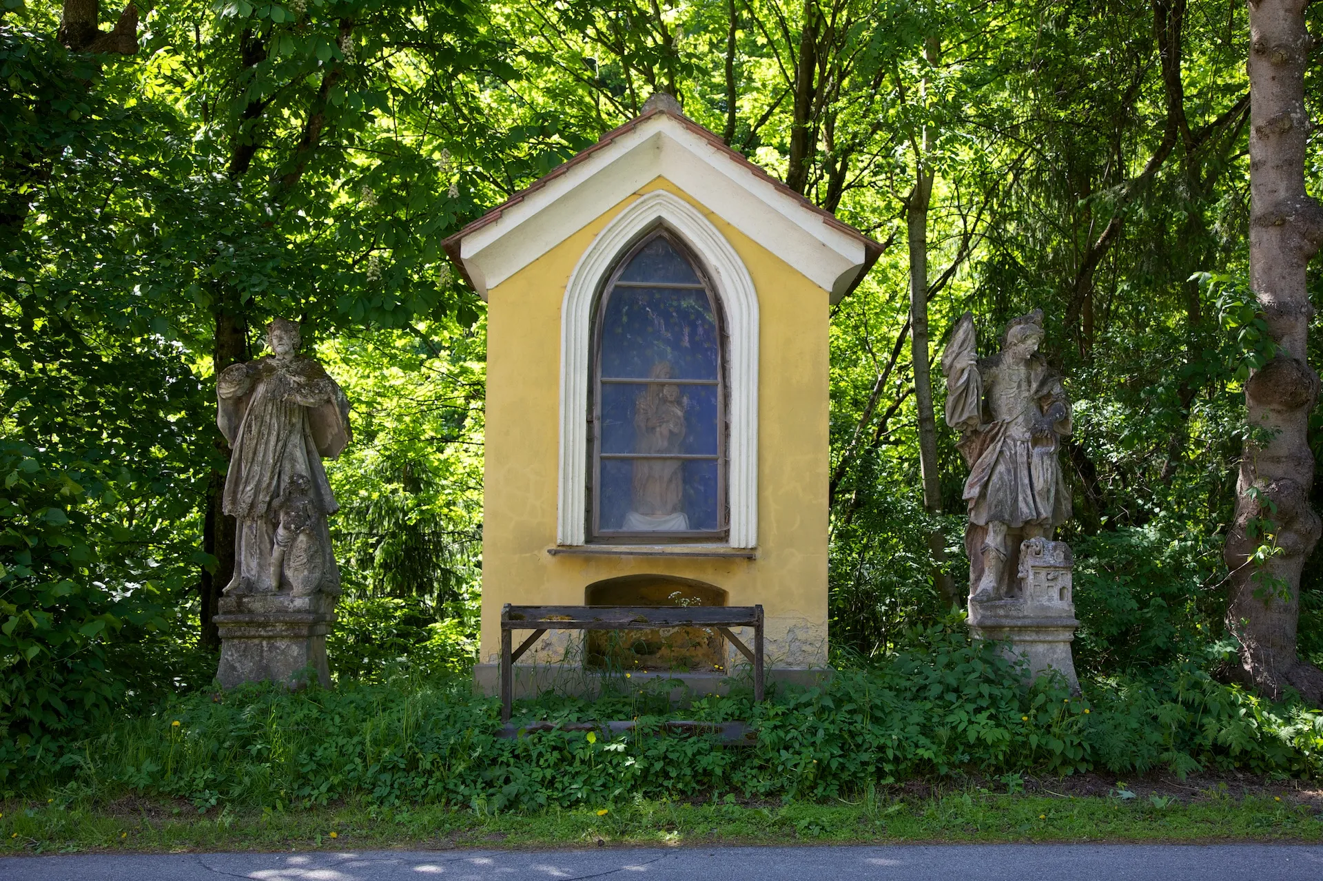 Photo showing: Bildstock beim ehem. Hammerherrenhaus in Kleintal, dem sogen. Goldschmiedschlössl