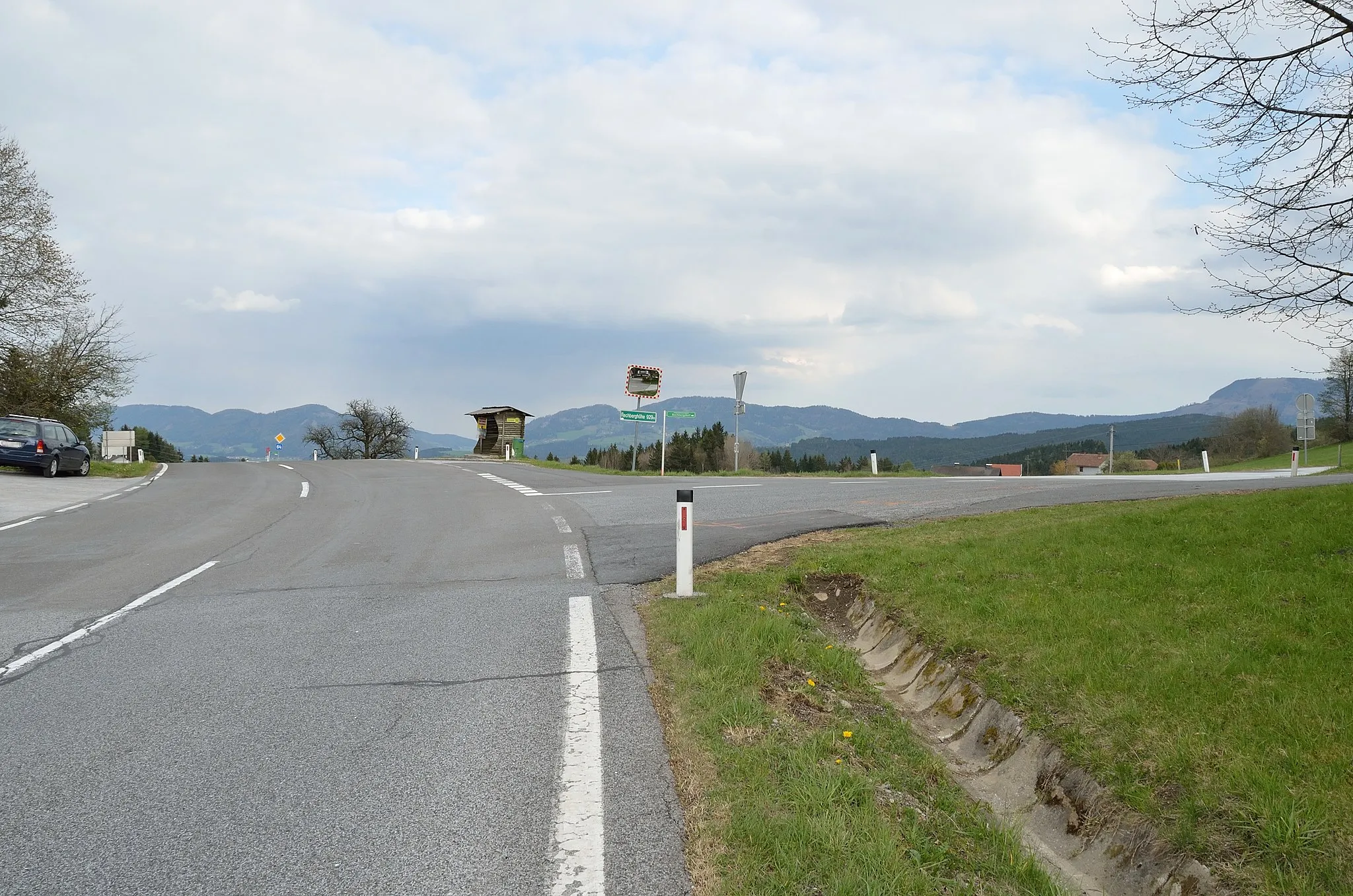 Photo showing: Der Rechberg ist ein Pass im Grazer Bergland in der Gemeinde Semriach in der Steiermark.