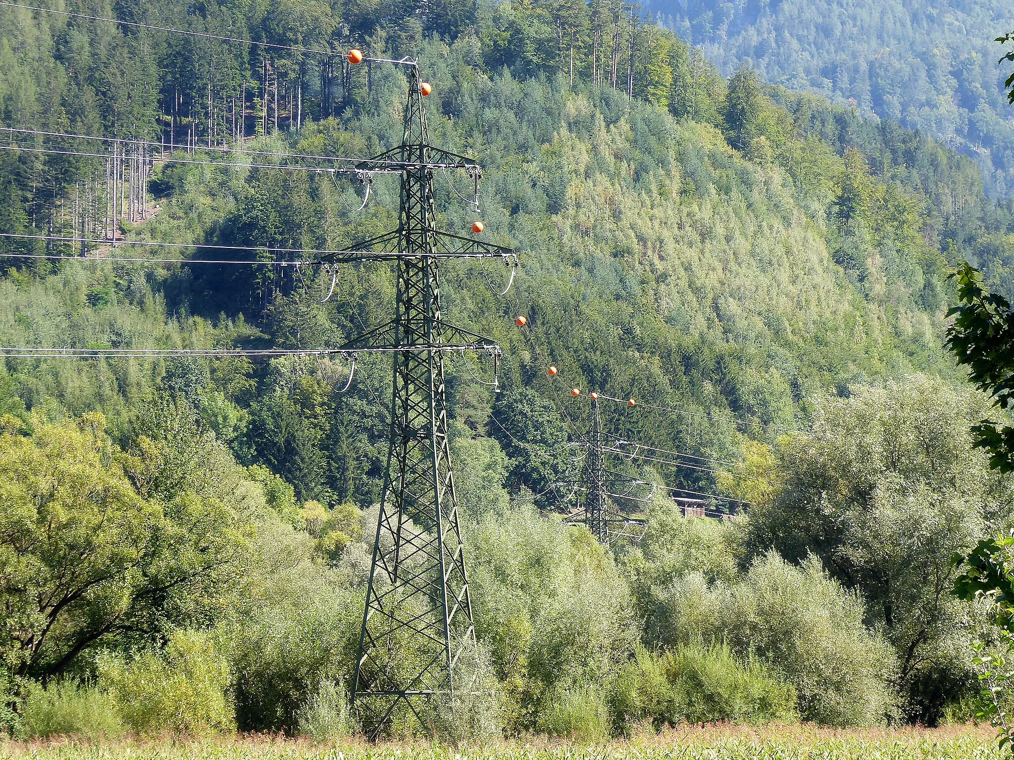 Photo showing: Hochspannungsmasten bei der Murquerung bei Mixinitz, Steiermark, Österreich