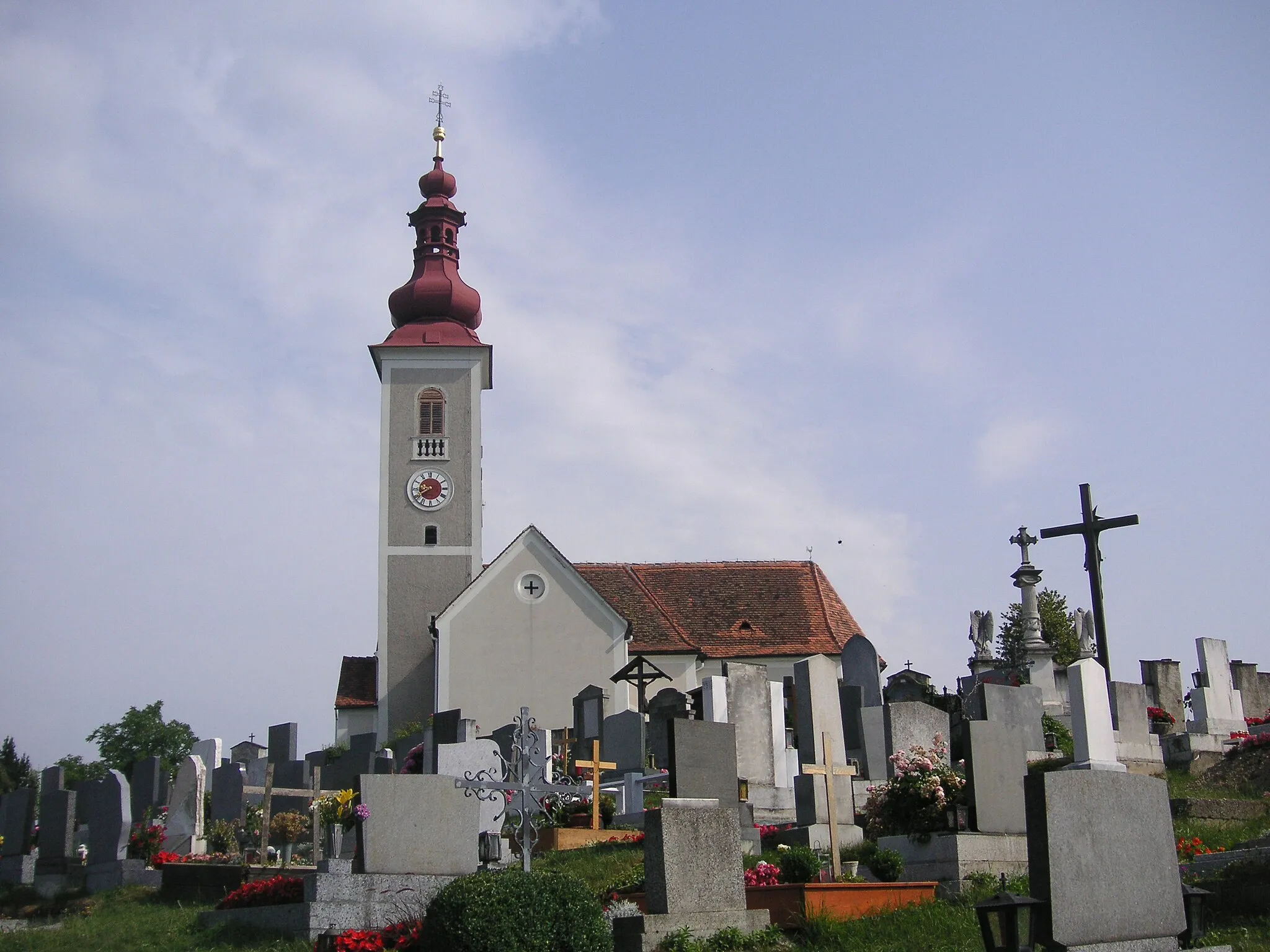 Photo showing: The church of St. Oswald bei Plankenwarth. View from the cemetry to the north.