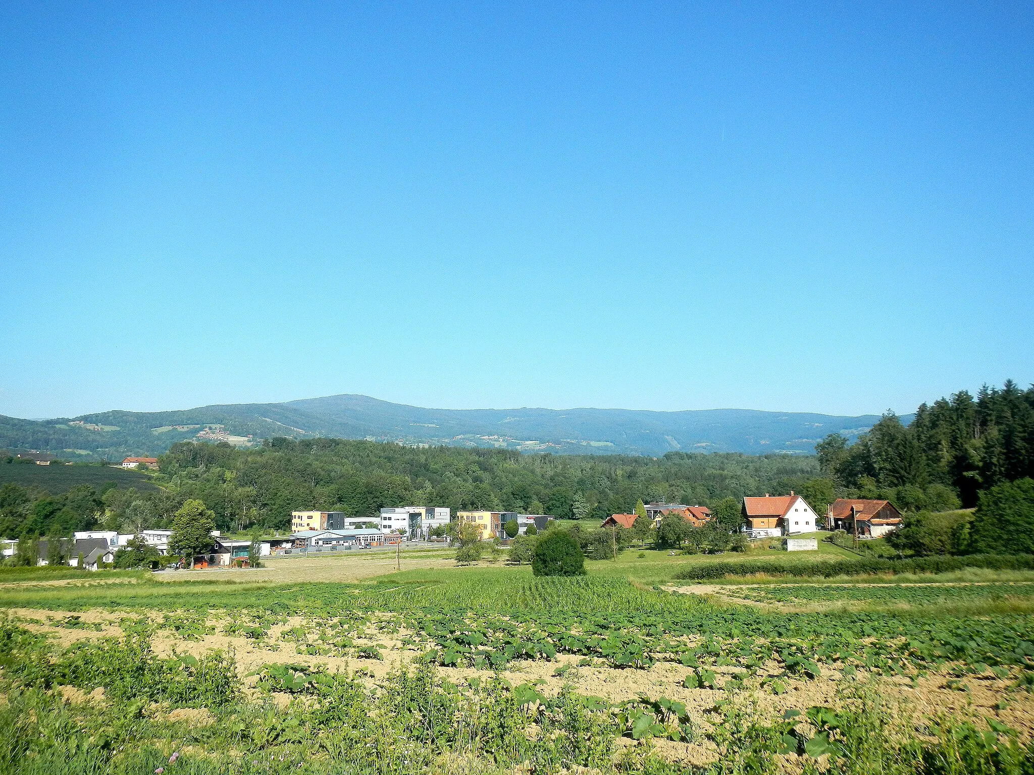 Photo showing: Pichling ist eine kleine Ortschaft an der Radlpassstraße im Osten von Stainz Richtung Graz