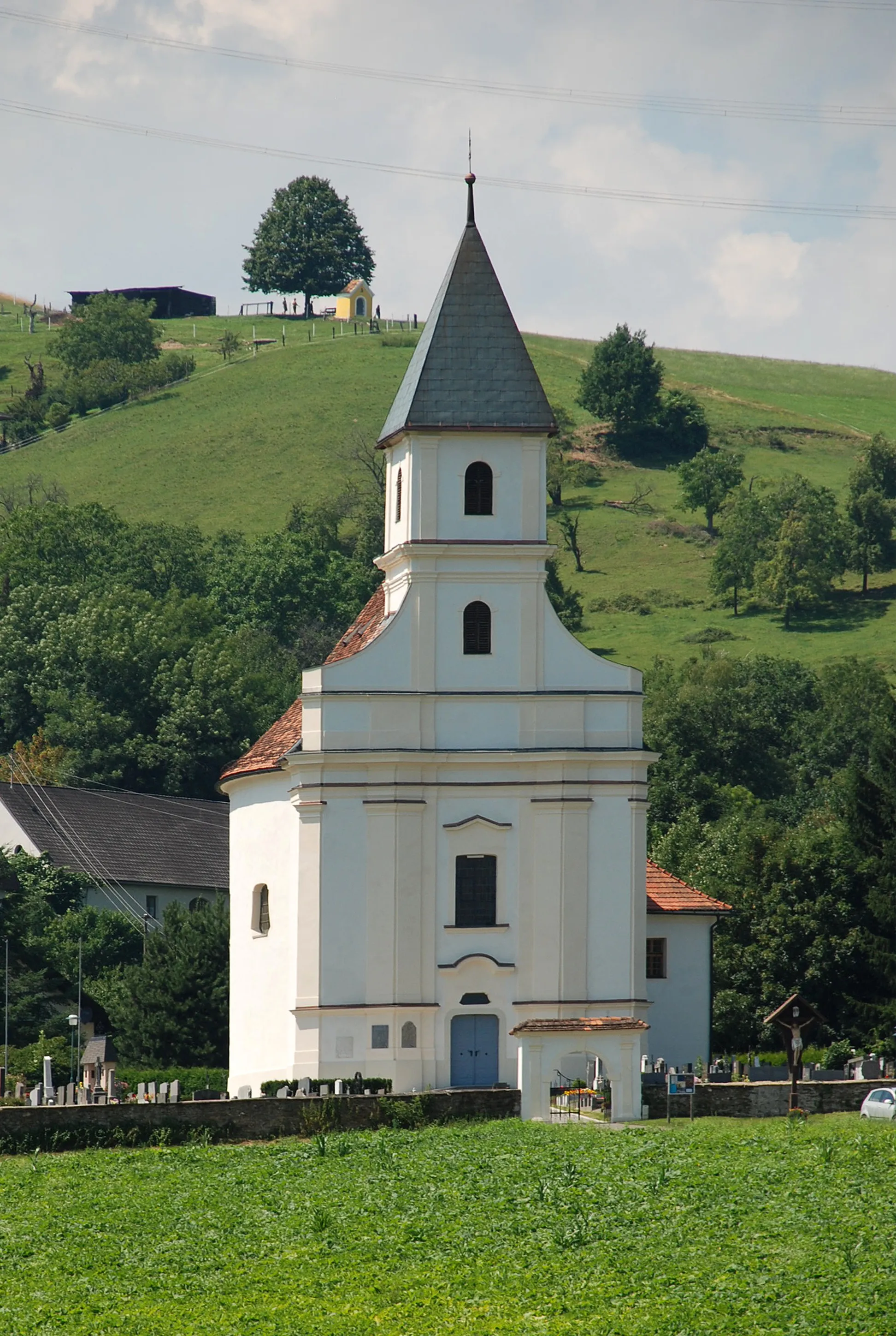 Photo showing: Hollenegg, Steiermark, Österreich: Patrizikirche

This media shows the protected monument with the number 3953 in Austria. (Commons, de, Wikidata)