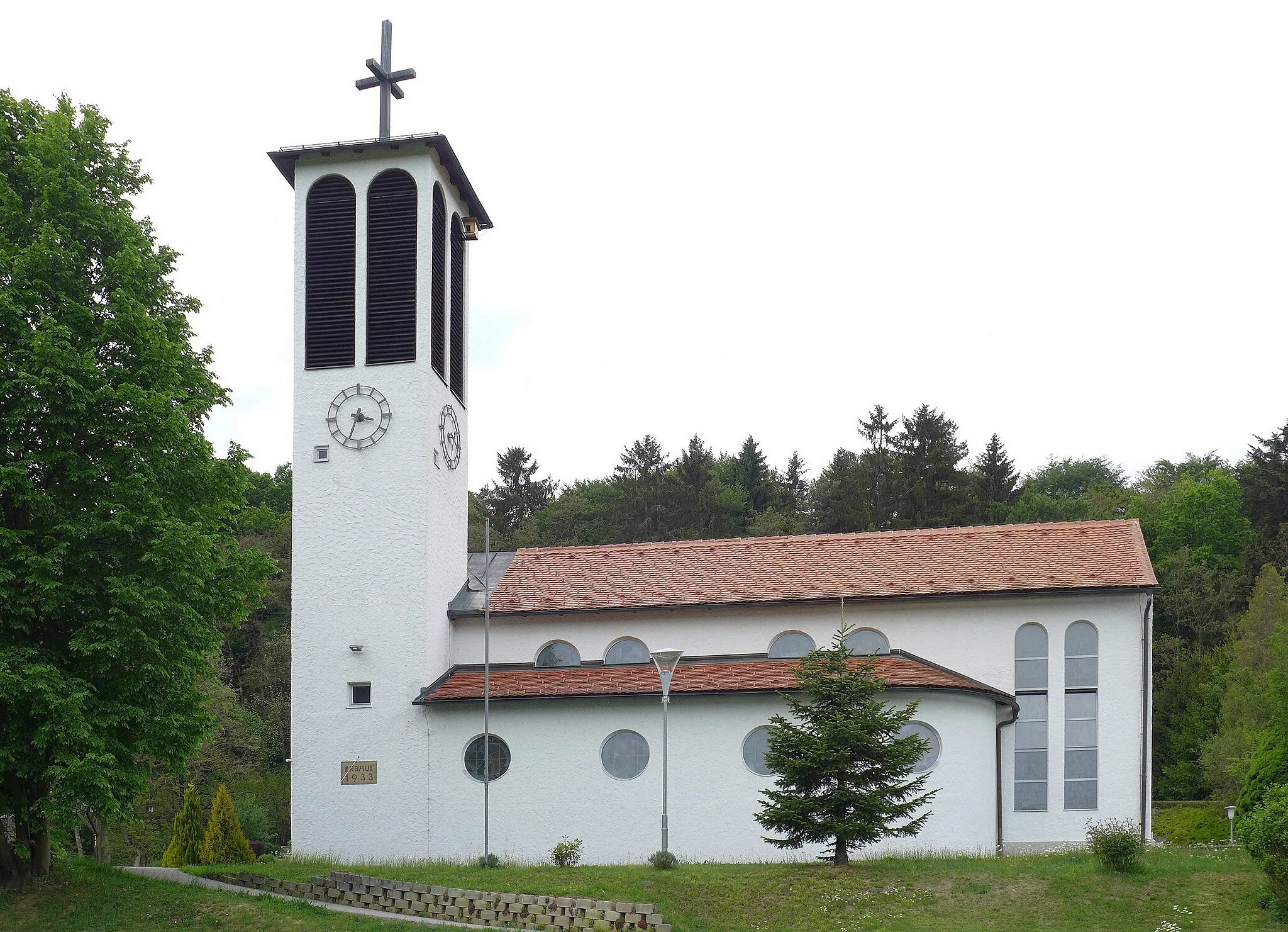 Photo showing: Autaler Kirche, Außenansicht (2020)