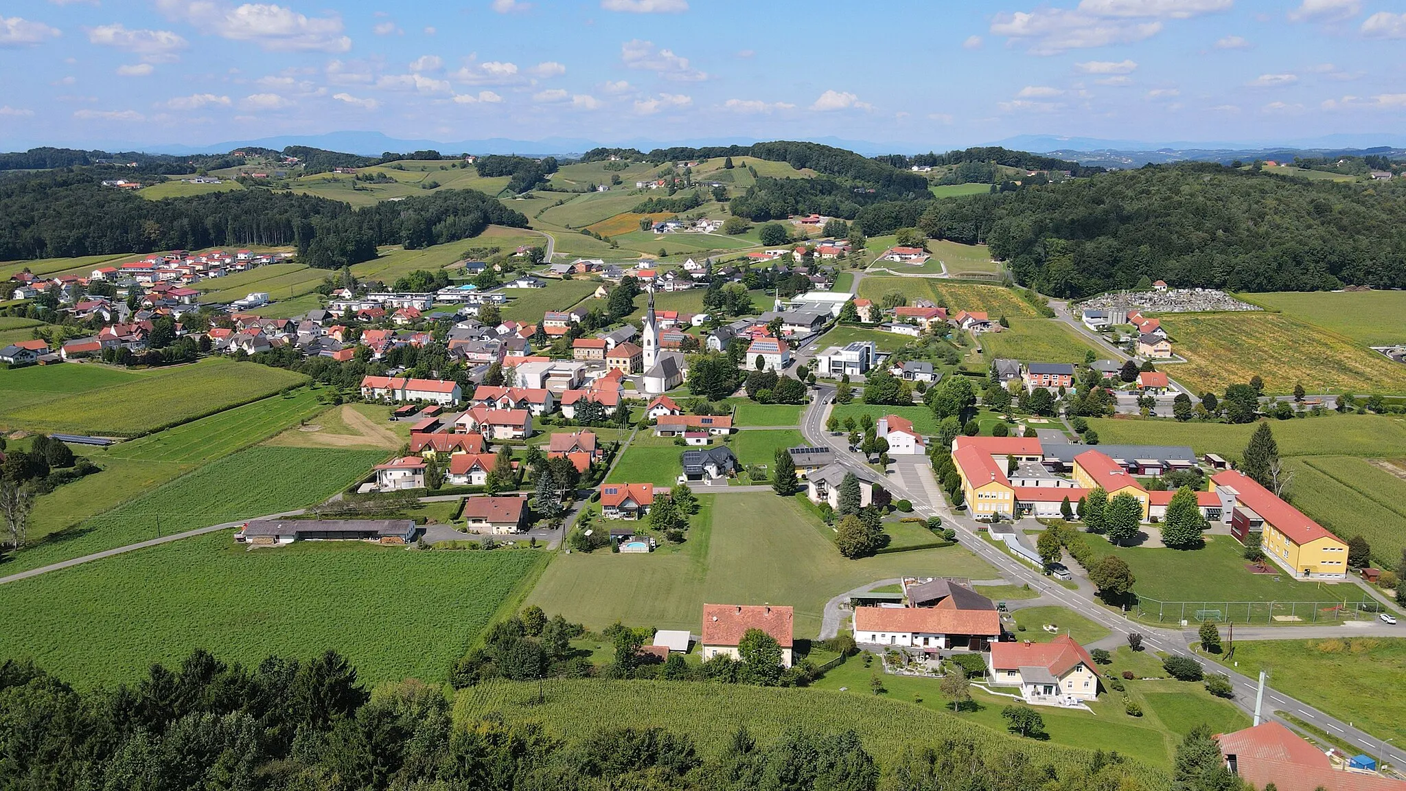 Photo showing: Aerial view of Paldau, Austria.