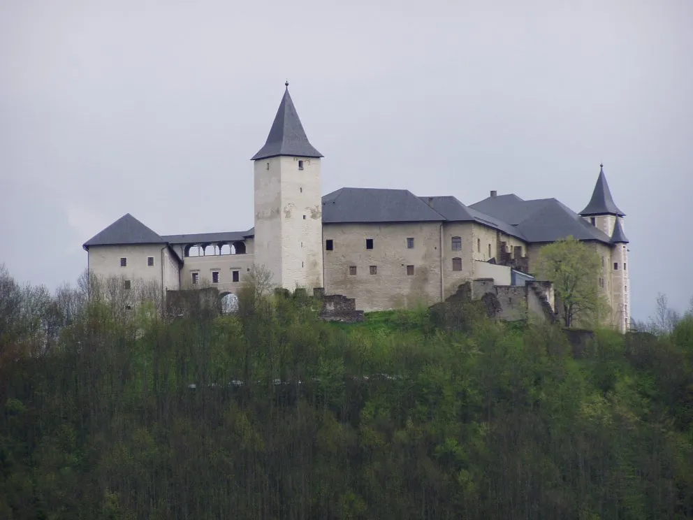 Photo showing: Western view at the bishop`s castle, city Strassburg, district Sankt Veit an der Glan, Carinthia, Austria, EU