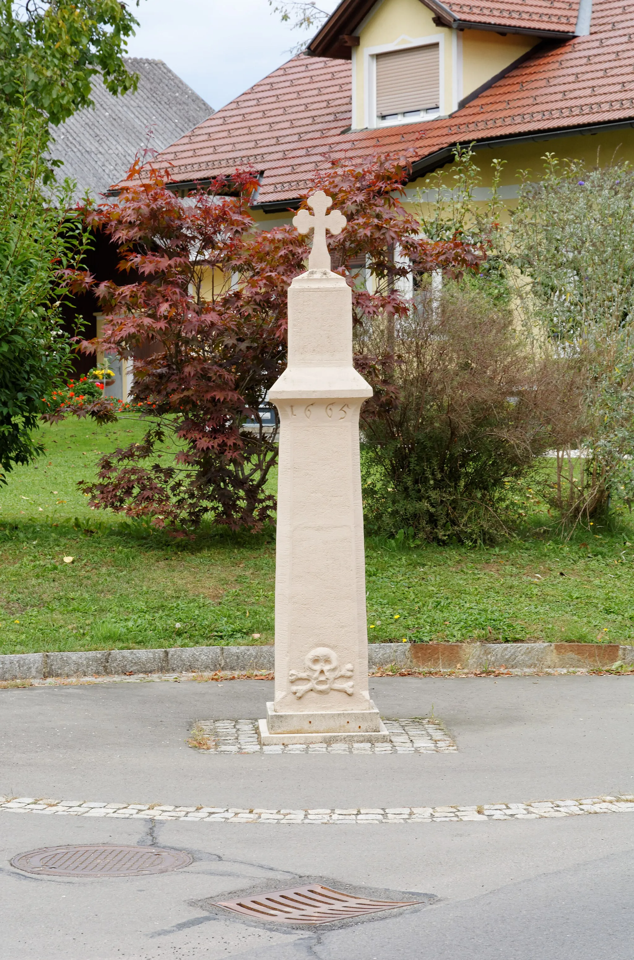 Photo showing: Wayside shrine in Mettersdorf am Saßbach, Styria, Austria