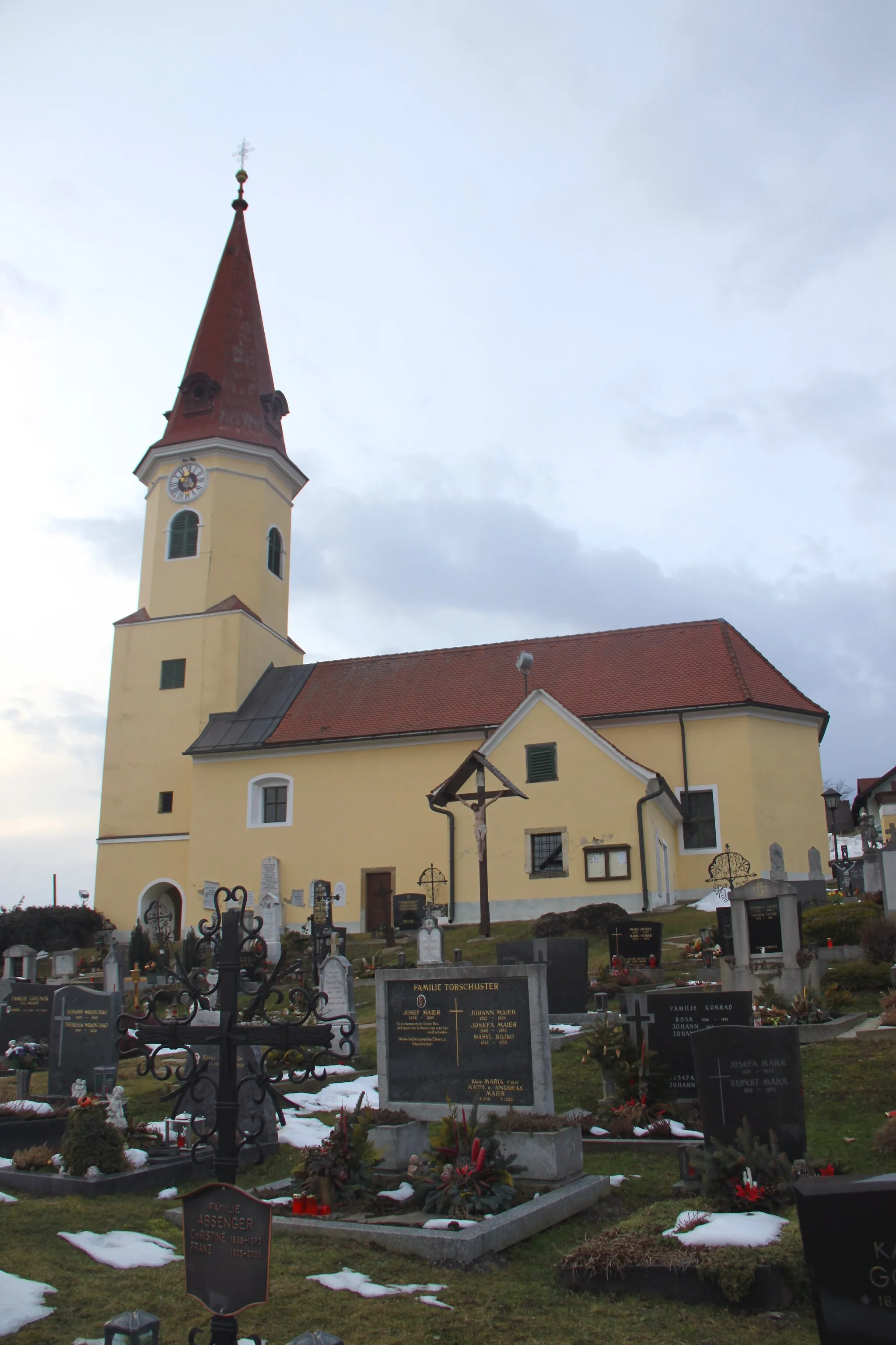 Photo showing: Filialkirche St. Ulrich am Waasen und Friedhof