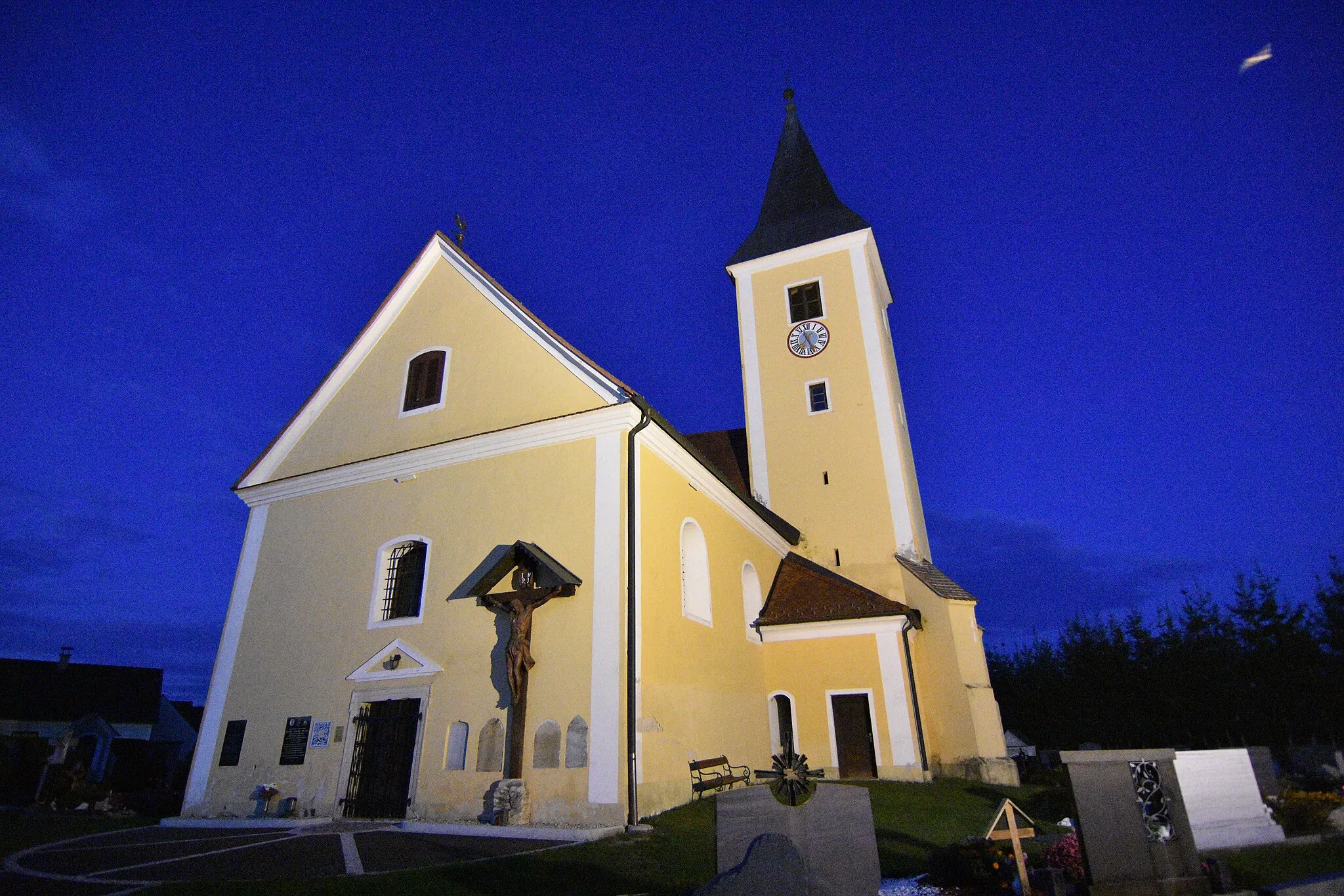 Photo showing: Uebersbach, Church with Airplane